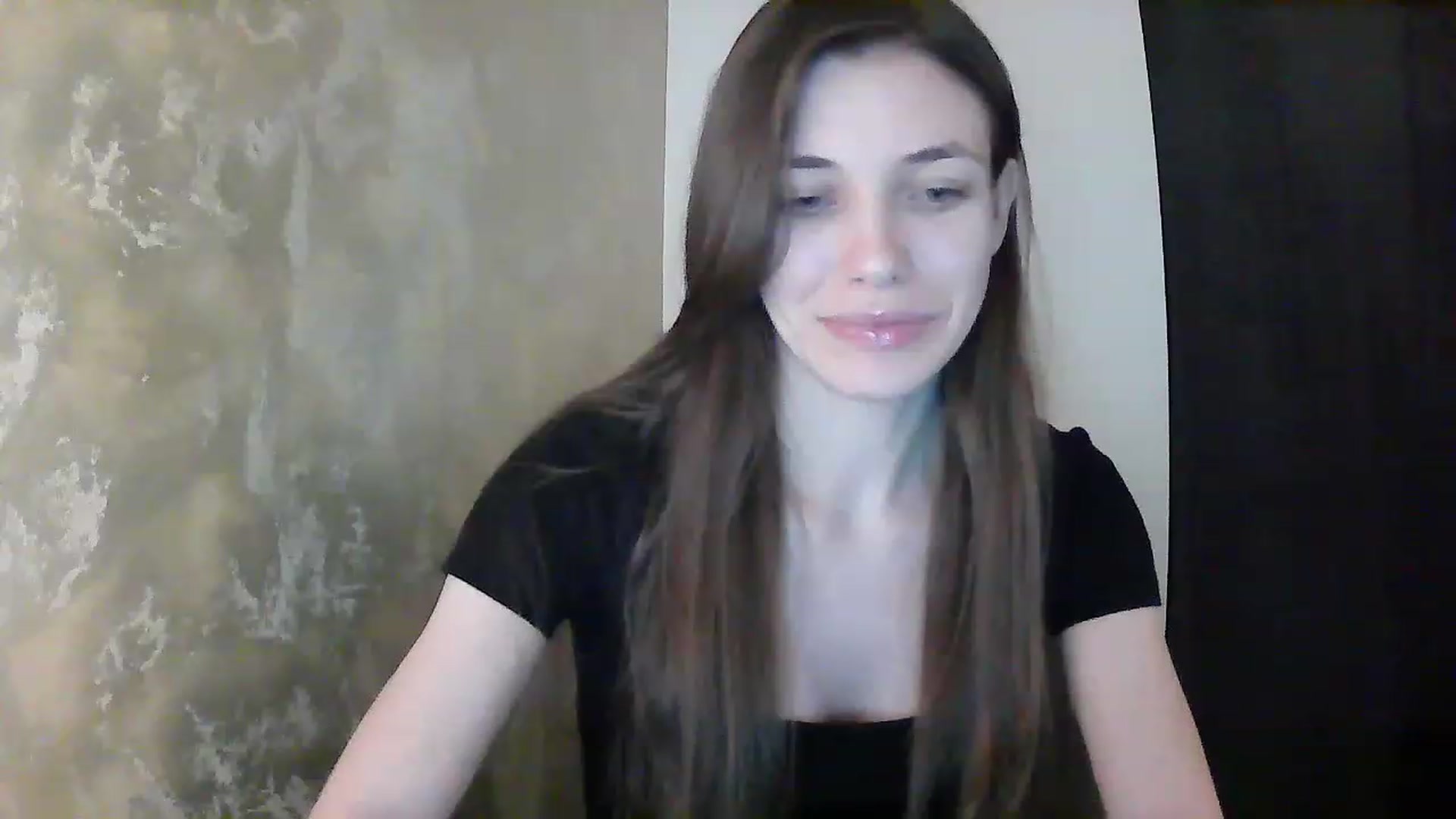 Gallery image thumbnail from GreenKittyy's myfreecams stream on, 12/04/2022, 24:45 image 2 of 20