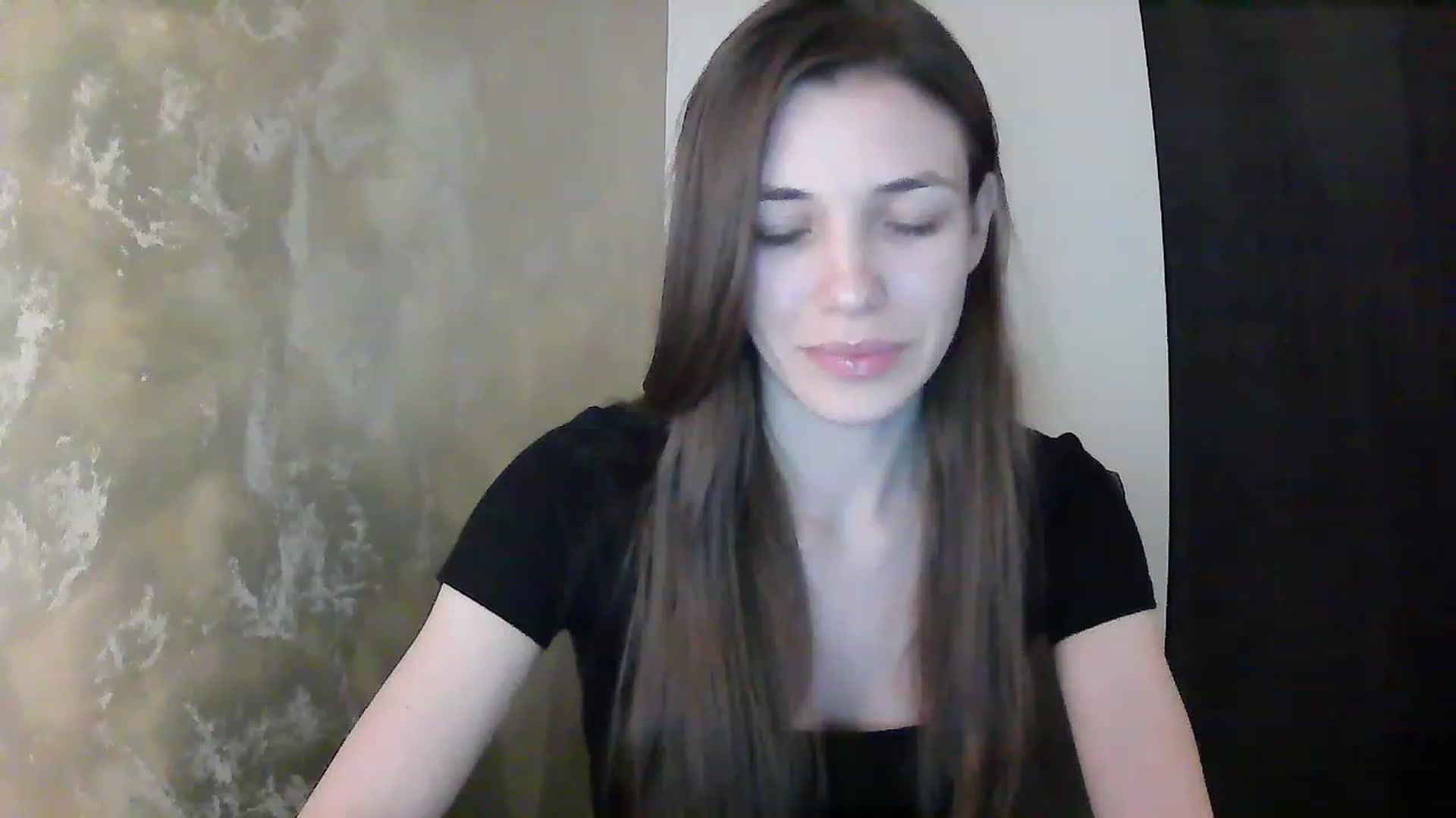 Gallery image thumbnail from GreenKittyy's myfreecams stream on, 12/04/2022, 24:45 image 14 of 20