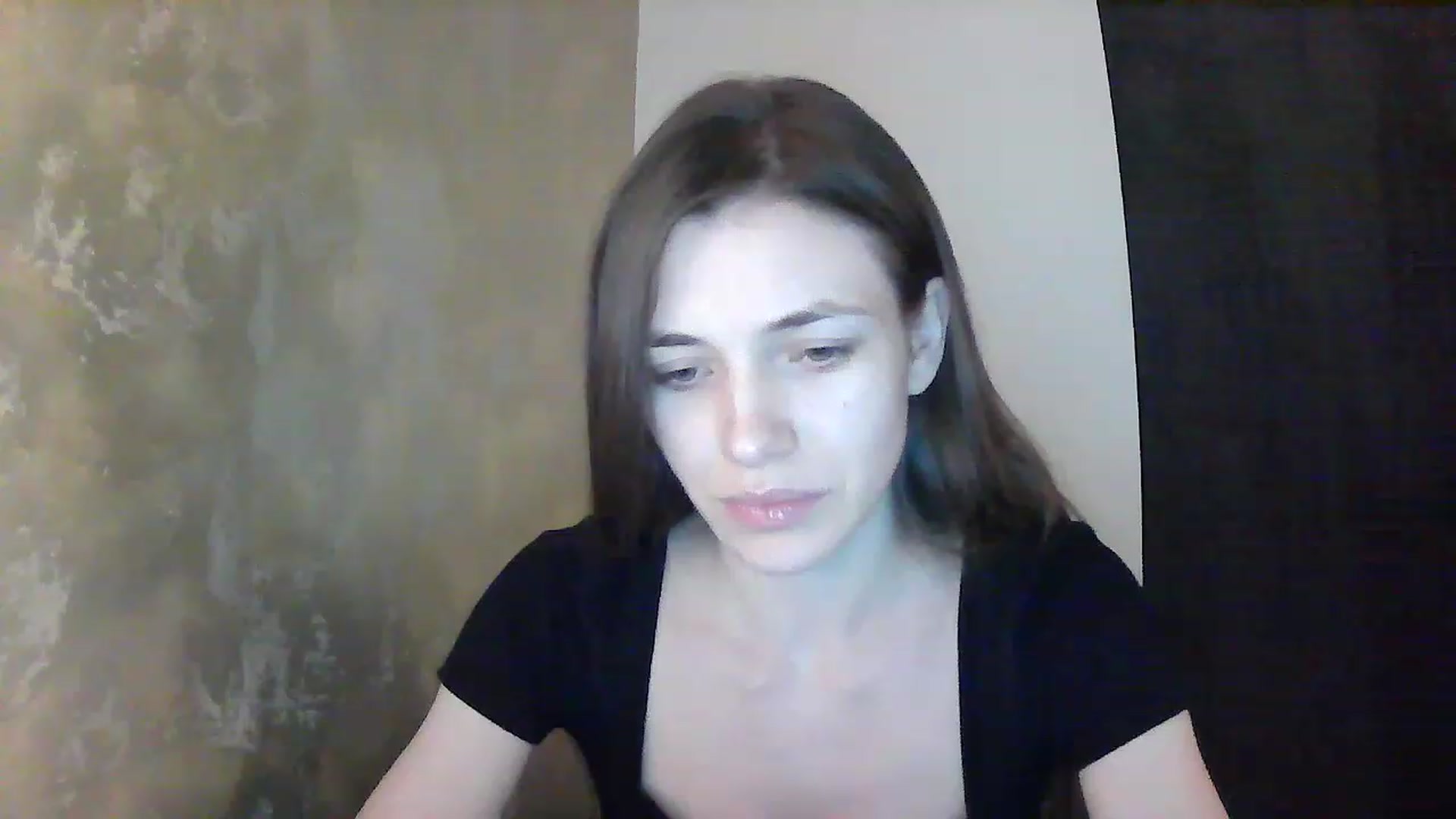 Gallery image thumbnail from GreenKittyy's myfreecams stream on, 12/04/2022, 01:33 image 1 of 20