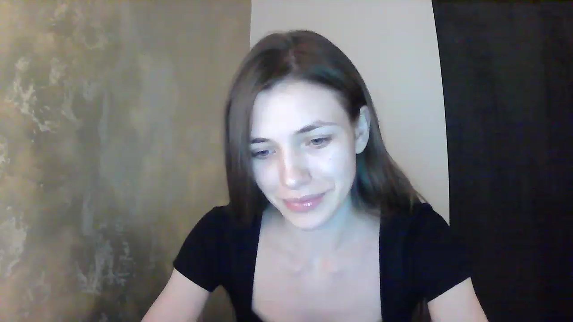 Gallery image thumbnail from GreenKittyy's myfreecams stream on, 12/04/2022, 01:33 image 2 of 20