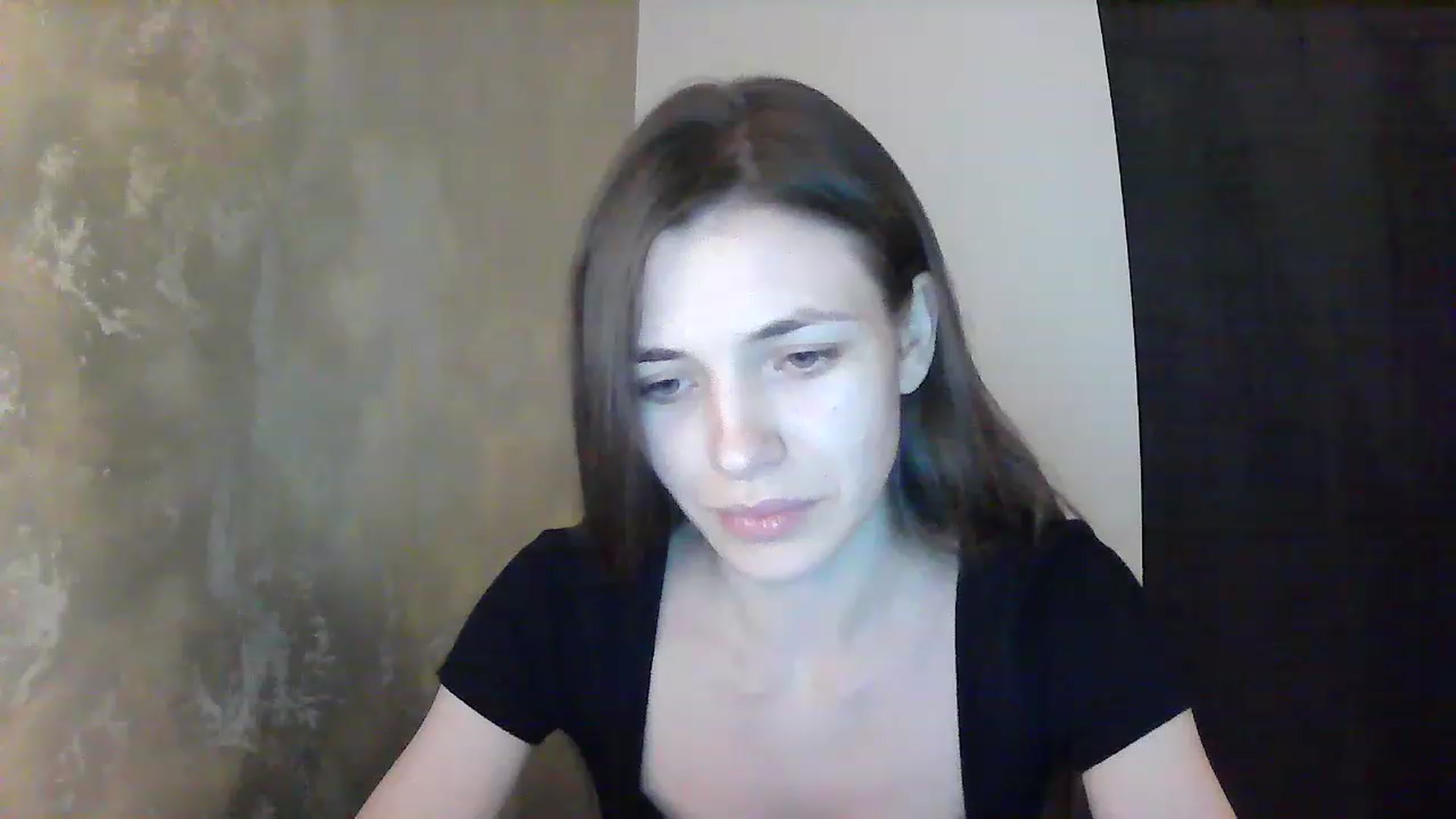 Gallery image thumbnail from GreenKittyy's myfreecams stream on, 12/04/2022, 01:33 image 3 of 20