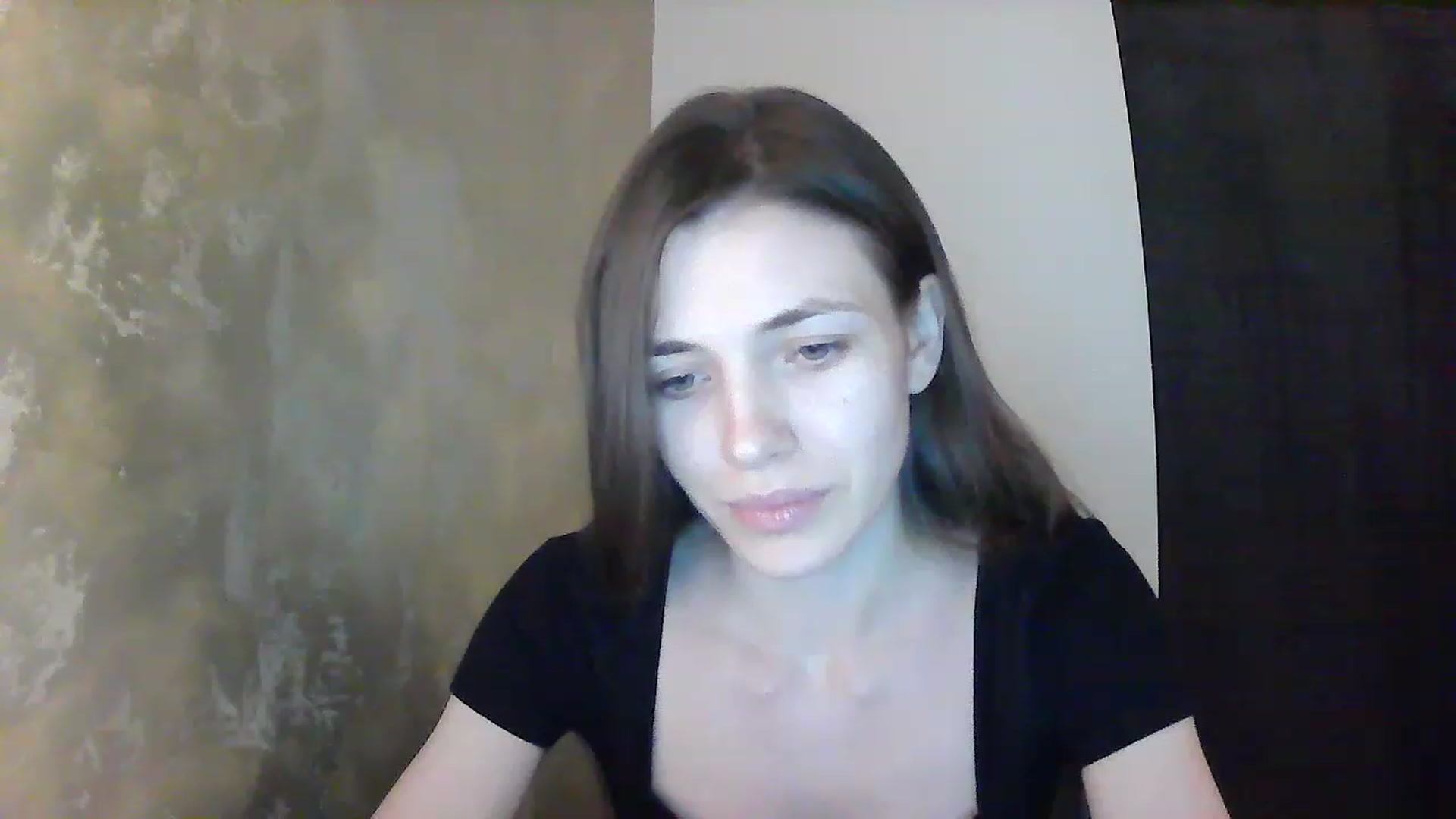 Gallery image thumbnail from GreenKittyy's myfreecams stream on, 12/04/2022, 01:33 image 5 of 20