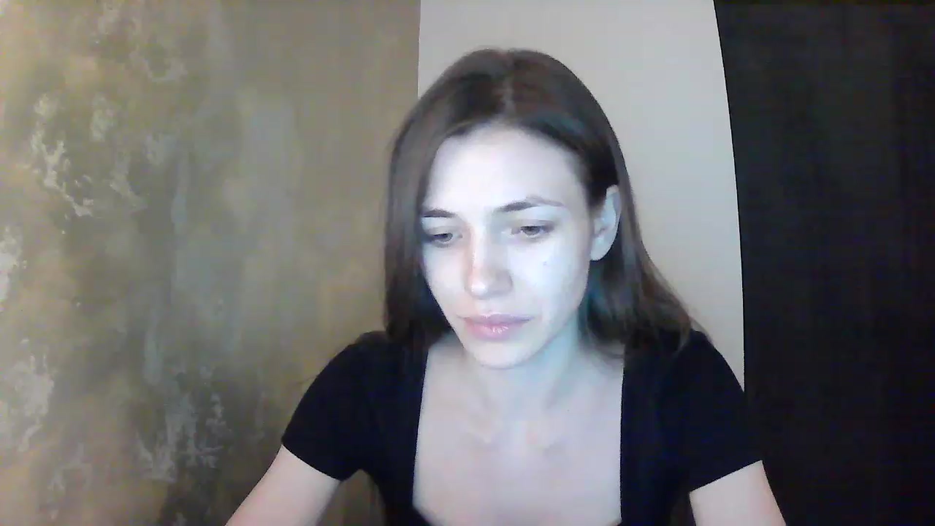 Gallery image thumbnail from GreenKittyy's myfreecams stream on, 12/04/2022, 01:33 image 7 of 20