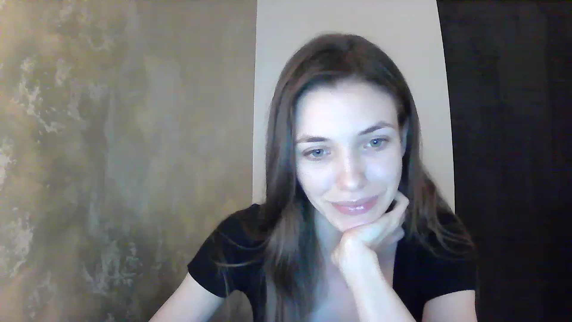 Gallery image thumbnail from GreenKittyy's myfreecams stream on, 12/04/2022, 01:33 image 18 of 20