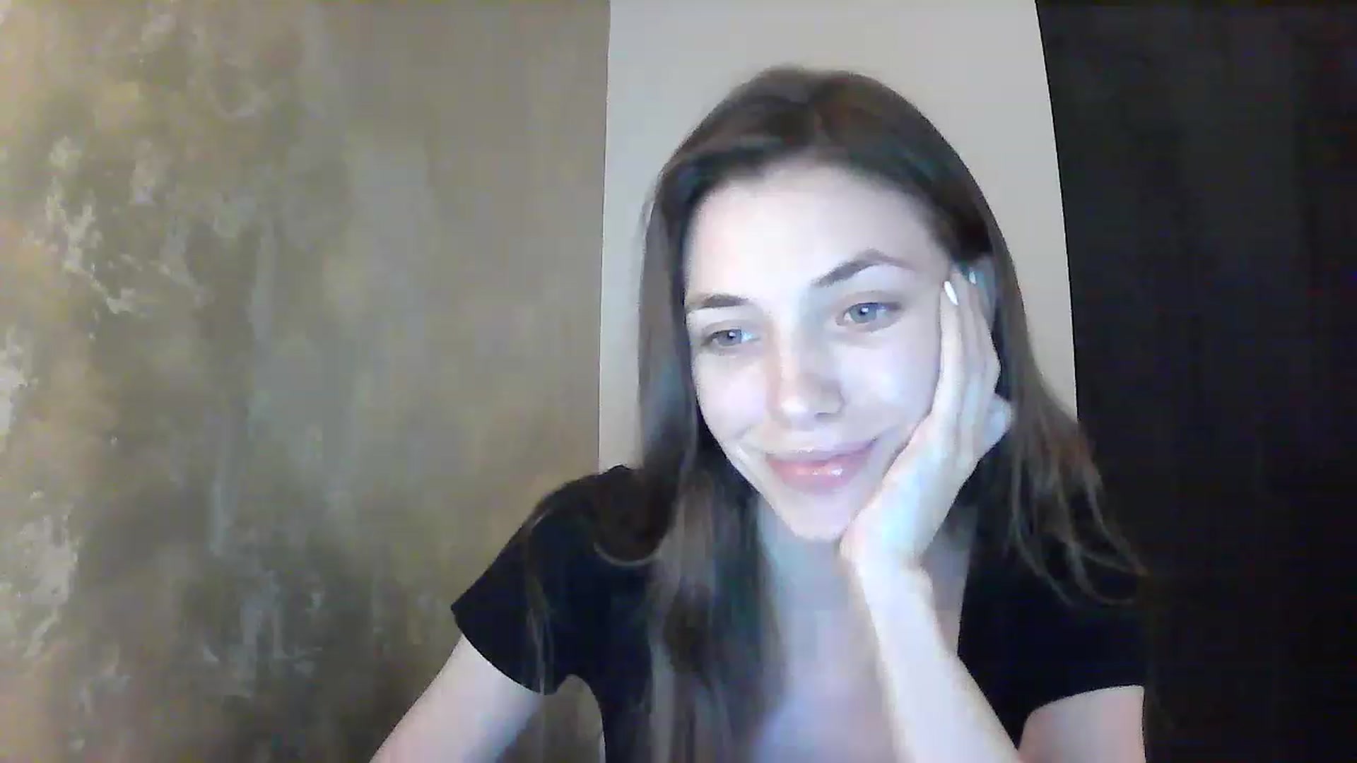 Gallery image thumbnail from GreenKittyy's myfreecams stream on, 12/04/2022, 01:33 image 16 of 20