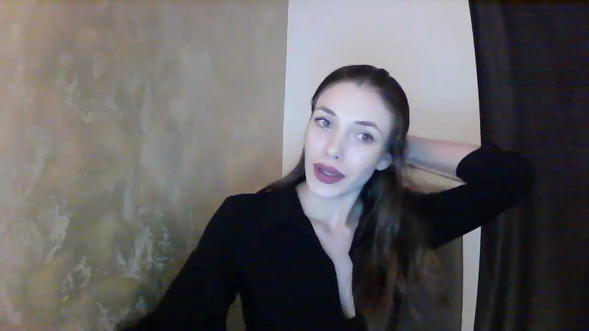Gallery image thumbnail from GreenKittyy's myfreecams stream on, 12/05/2022, 24:28 image 1 of 20