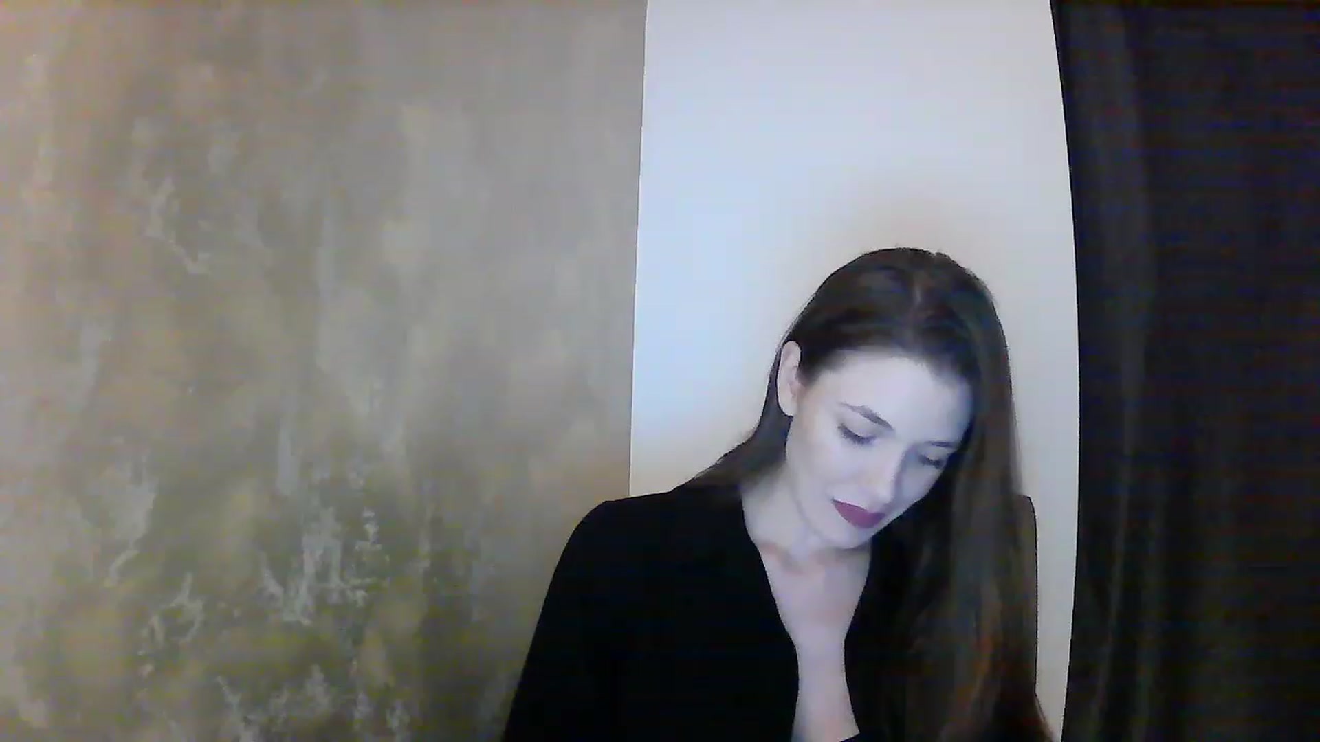 Gallery image thumbnail from GreenKittyy's myfreecams stream on, 12/05/2022, 24:28 image 10 of 20