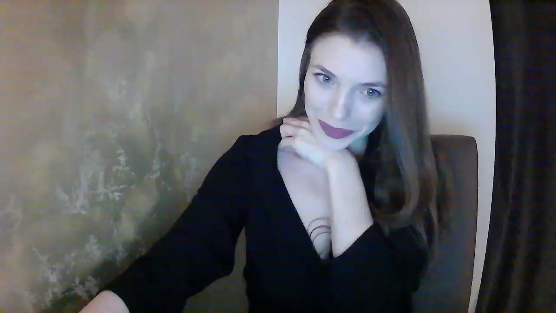 Gallery image thumbnail from GreenKittyy's myfreecams stream on, 12/05/2022, 24:28 image 19 of 20