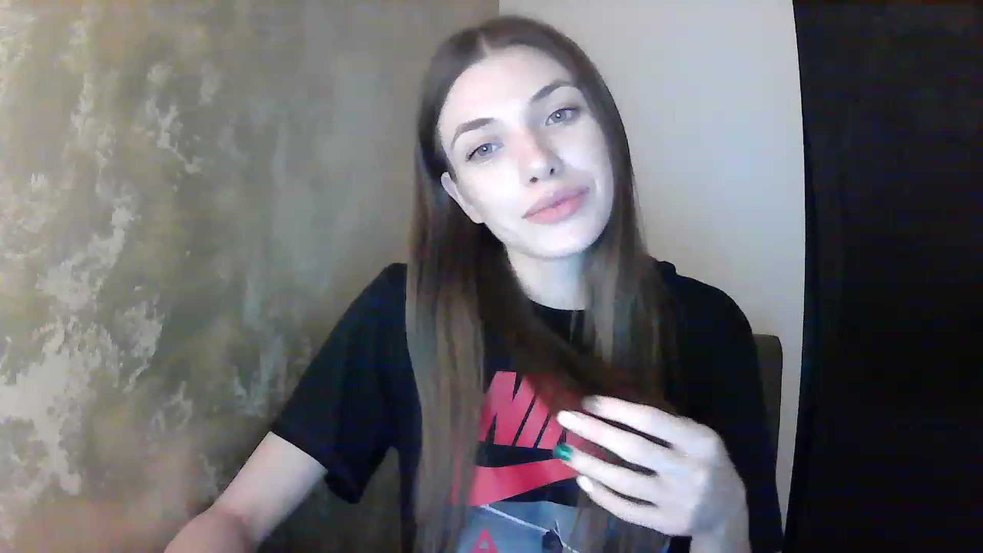 Gallery image thumbnail from GreenKittyy's myfreecams stream on, 12/06/2022, 24:00 image 7 of 20