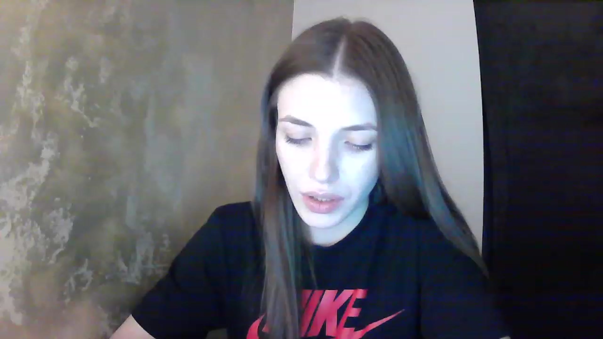 Gallery image thumbnail from GreenKittyy's myfreecams stream on, 12/06/2022, 01:08 image 12 of 20