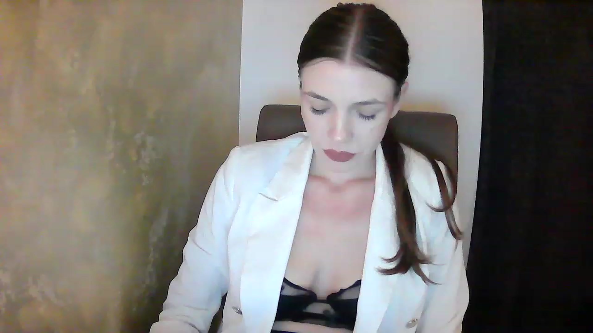 Gallery image thumbnail from GreenKittyy's myfreecams stream on, 12/07/2022, 01:50 image 11 of 20