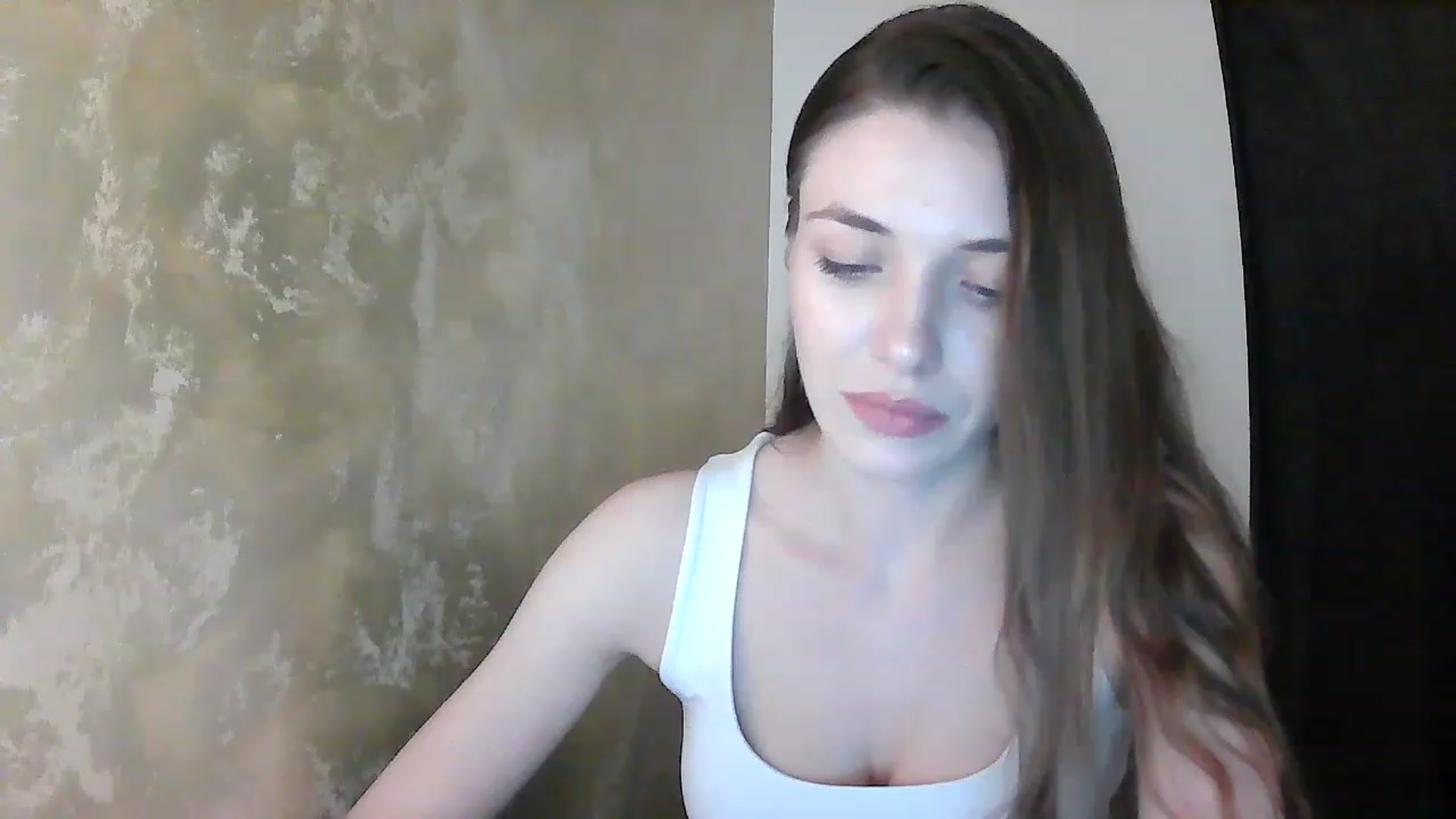 Gallery image thumbnail from GreenKittyy's myfreecams stream on, 12/09/2022, 24:17 image 14 of 20