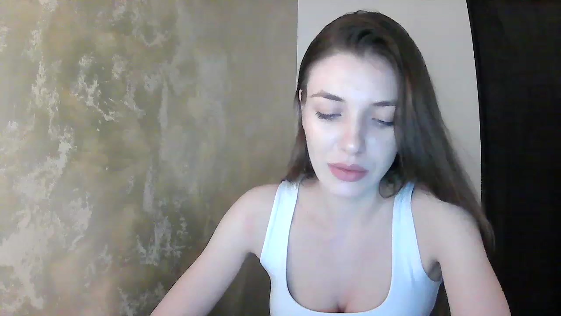 Gallery image thumbnail from GreenKittyy's myfreecams stream on, 12/09/2022, 24:17 image 19 of 20