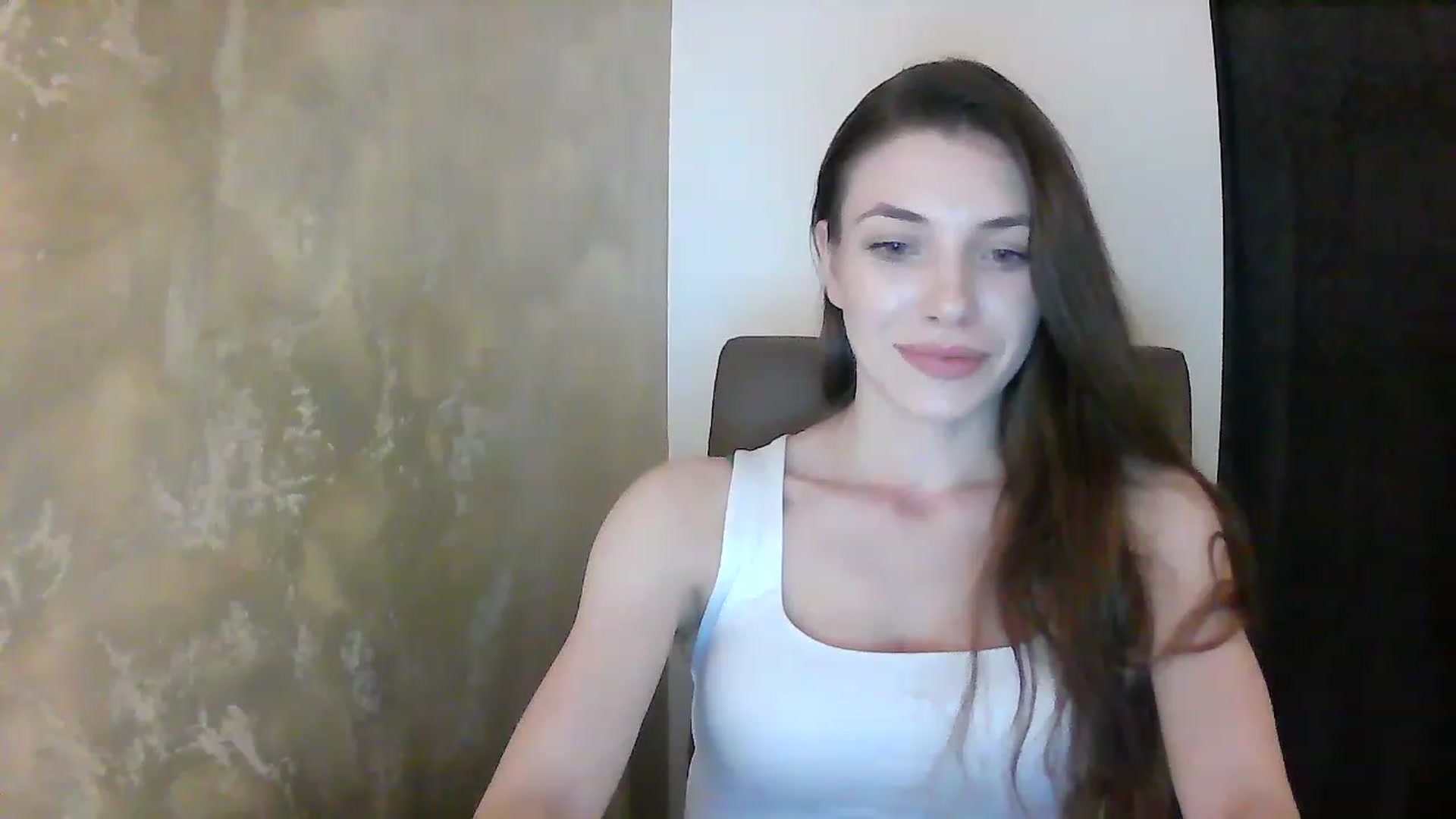 Gallery image thumbnail from GreenKittyy's myfreecams stream on, 12/09/2022, 01:20 image 2 of 20