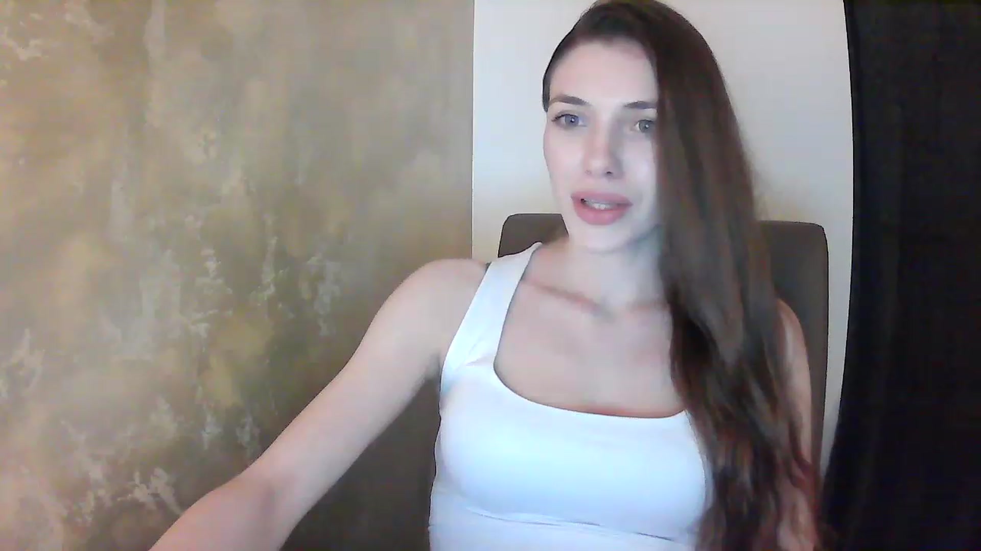 Gallery image thumbnail from GreenKittyy's myfreecams stream on, 12/09/2022, 01:20 image 19 of 20