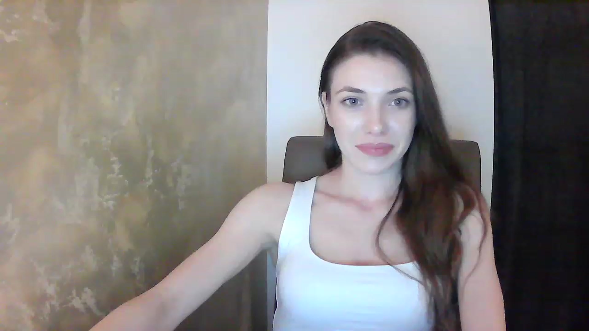 Gallery image thumbnail from GreenKittyy's myfreecams stream on, 12/09/2022, 01:20 image 4 of 20
