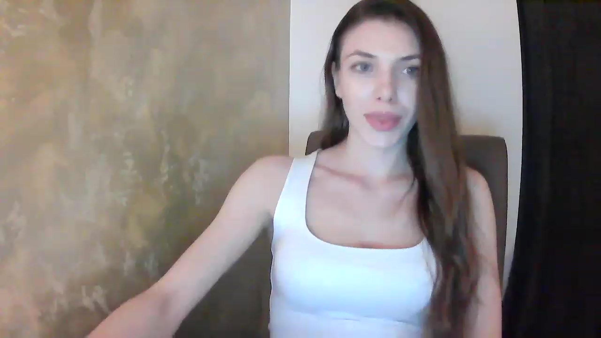 Gallery image thumbnail from GreenKittyy's myfreecams stream on, 12/09/2022, 01:20 image 9 of 20