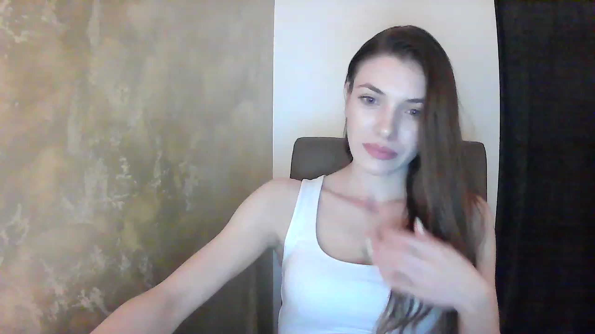 Gallery image thumbnail from GreenKittyy's myfreecams stream on, 12/09/2022, 01:20 image 1 of 20