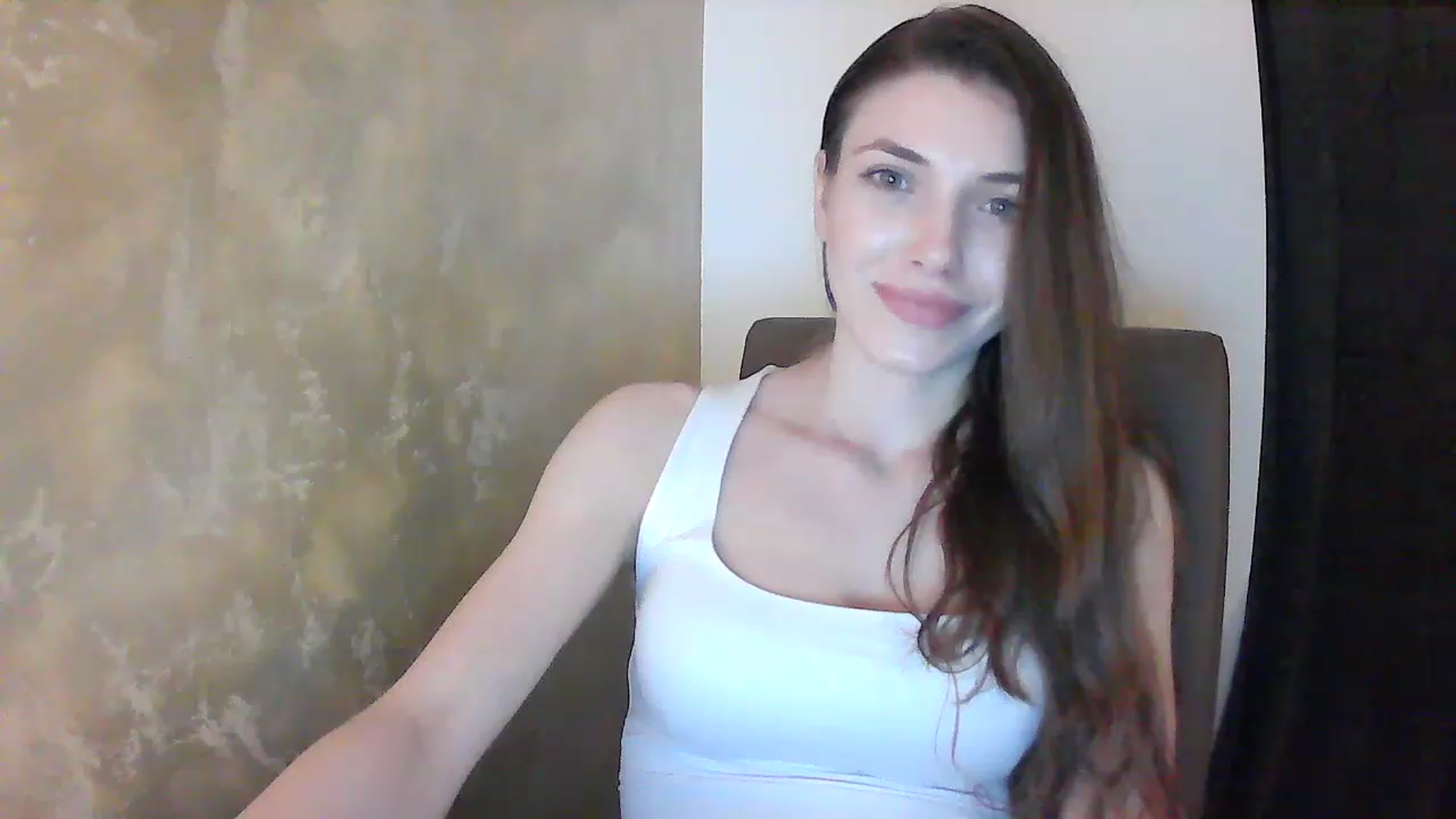 Gallery image thumbnail from GreenKittyy's myfreecams stream on, 12/09/2022, 01:20 image 17 of 20