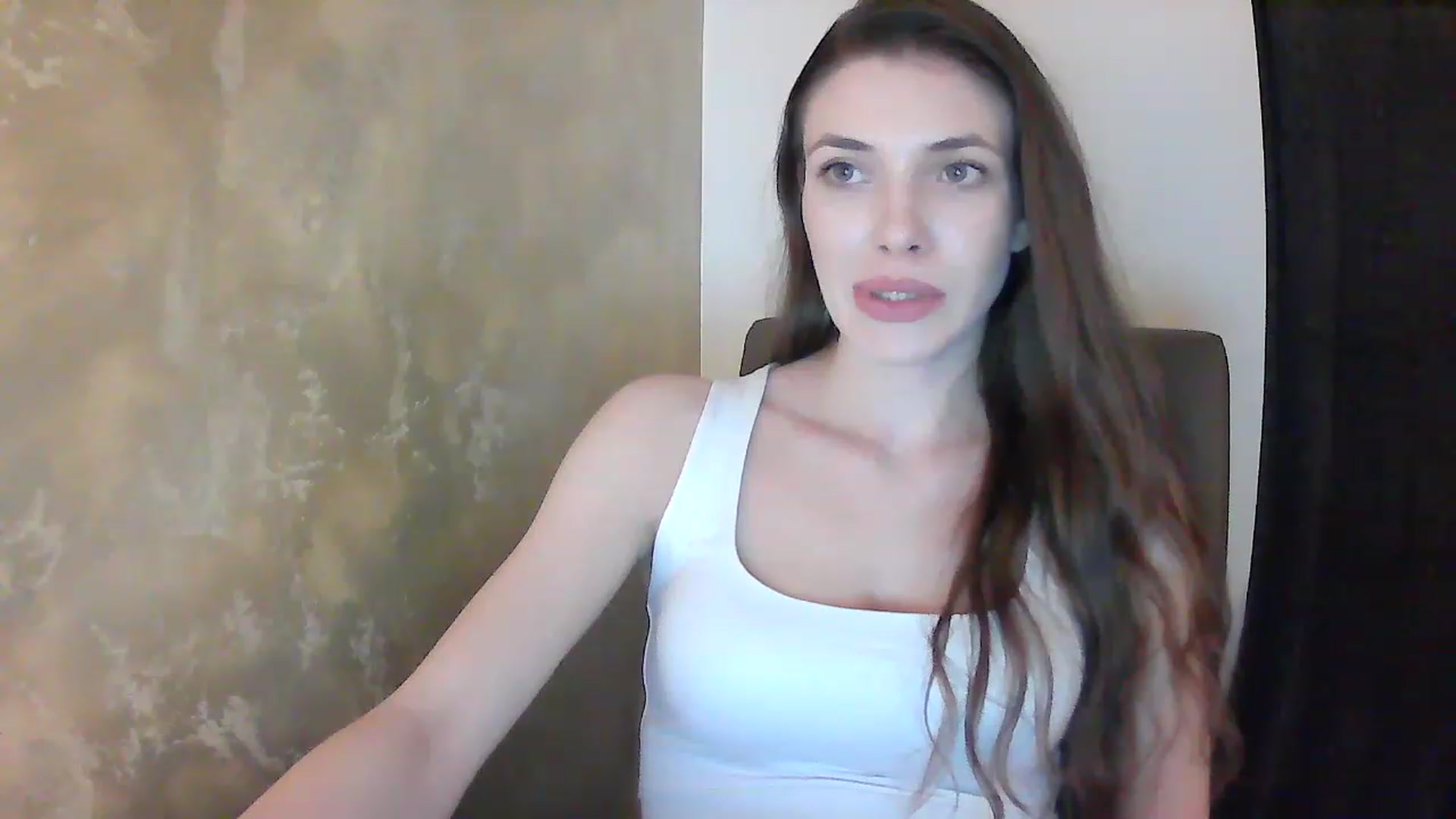 Gallery image thumbnail from GreenKittyy's myfreecams stream on, 12/09/2022, 01:20 image 12 of 20