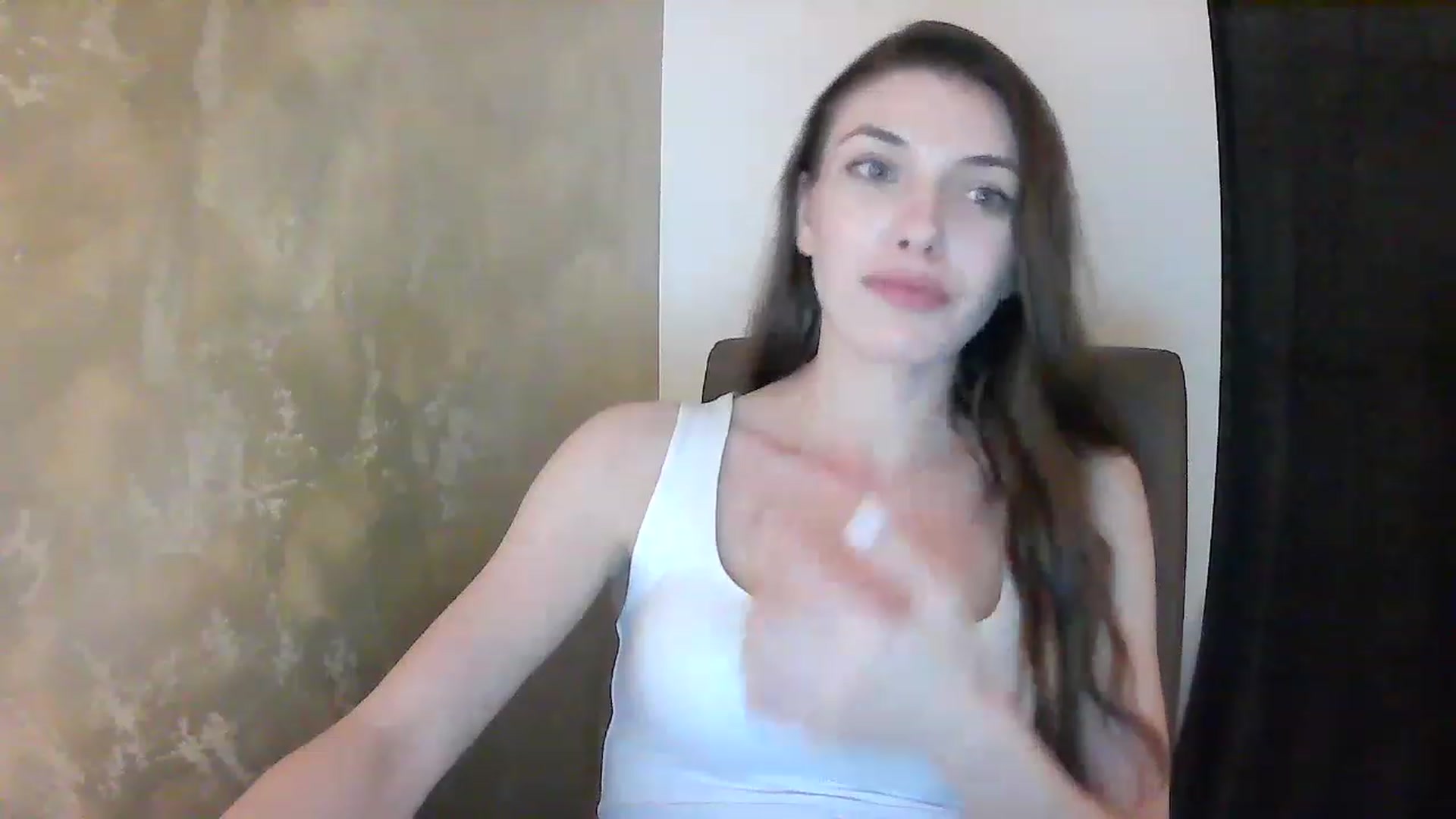 Gallery image thumbnail from GreenKittyy's myfreecams stream on, 12/09/2022, 01:20 image 7 of 20