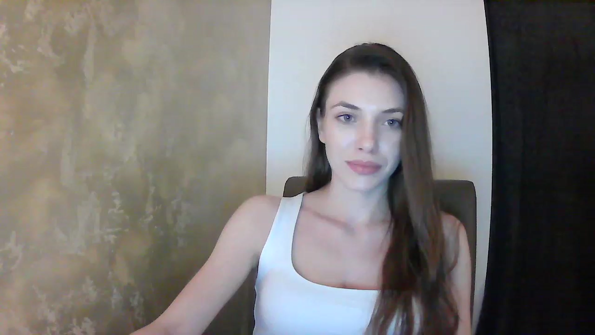 Gallery image thumbnail from GreenKittyy's myfreecams stream on, 12/09/2022, 01:20 image 8 of 20