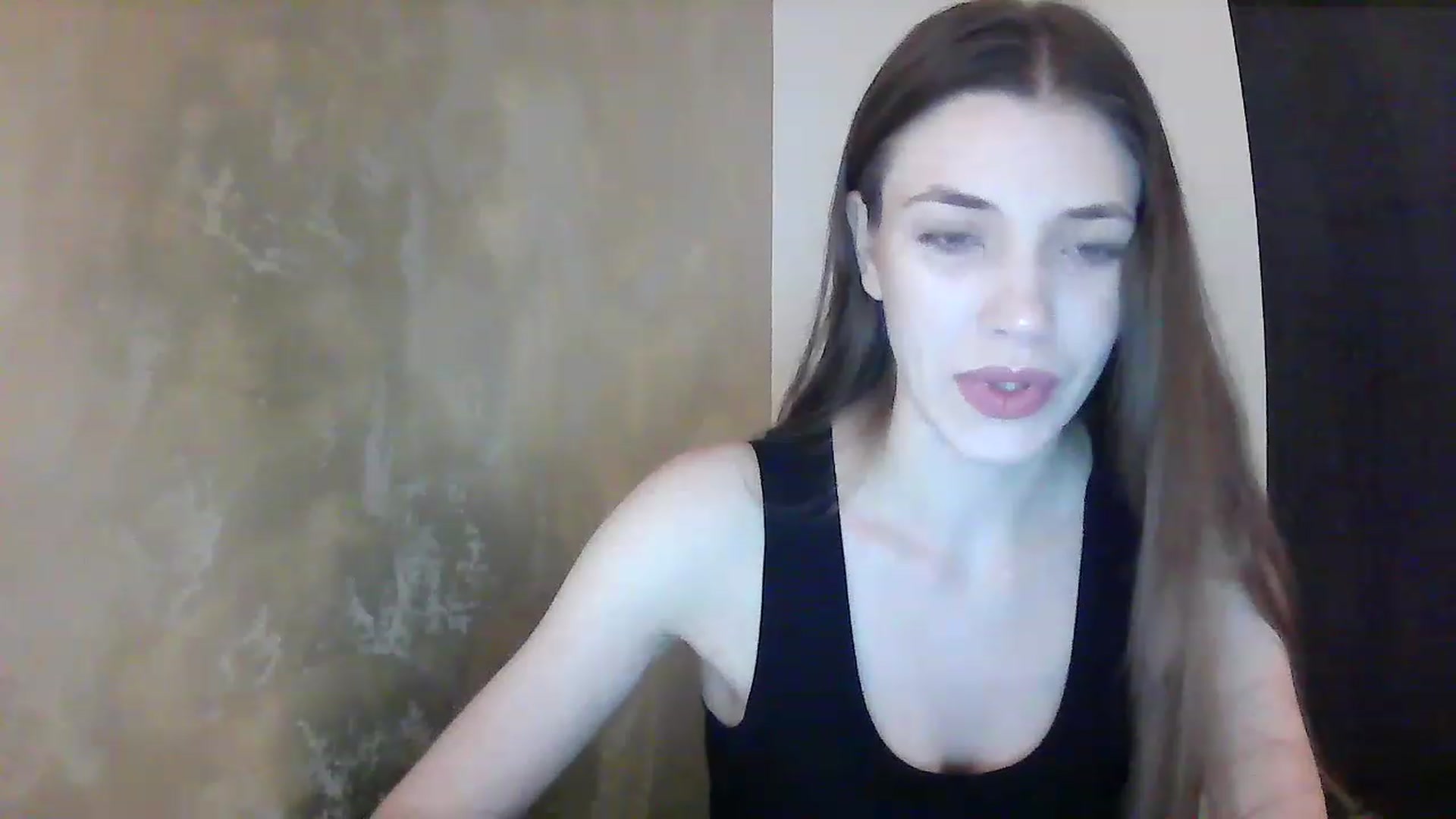 Gallery image thumbnail from GreenKittyy's myfreecams stream on, 12/12/2022, 24:01 image 3 of 20