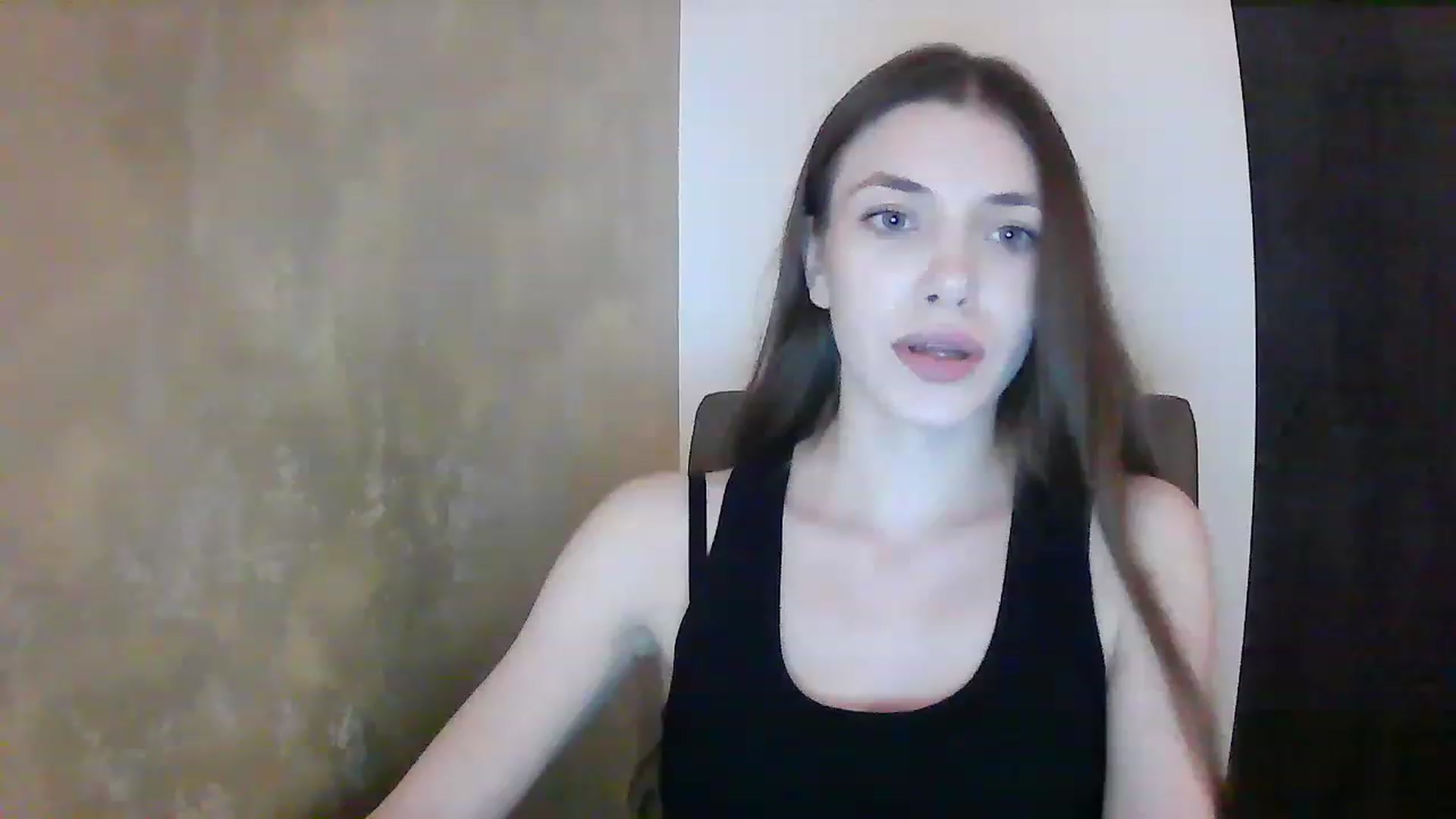Gallery image thumbnail from GreenKittyy's myfreecams stream on, 12/12/2022, 01:09 image 14 of 20