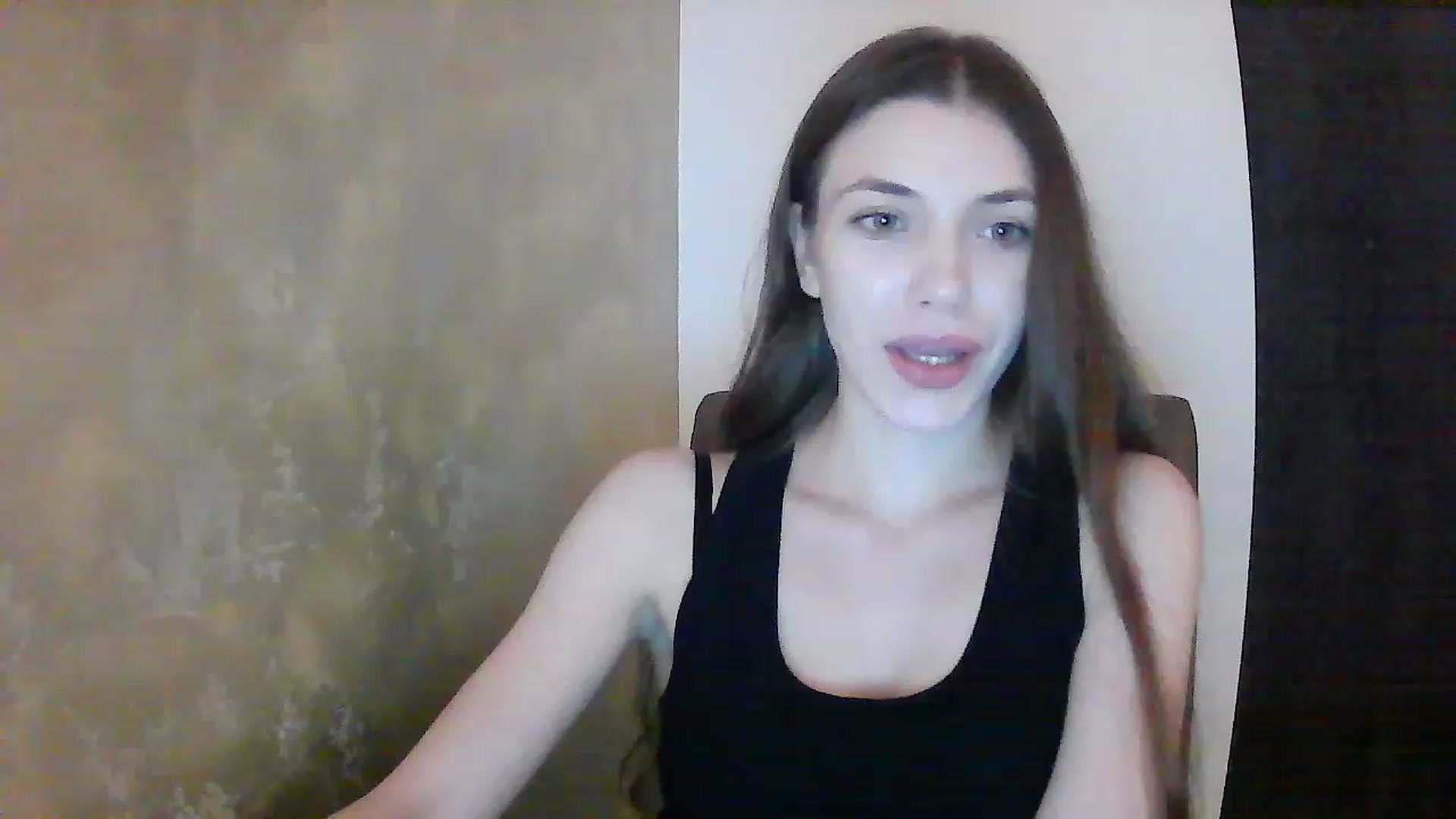 Gallery image thumbnail from GreenKittyy's myfreecams stream on, 12/12/2022, 01:09 image 12 of 20
