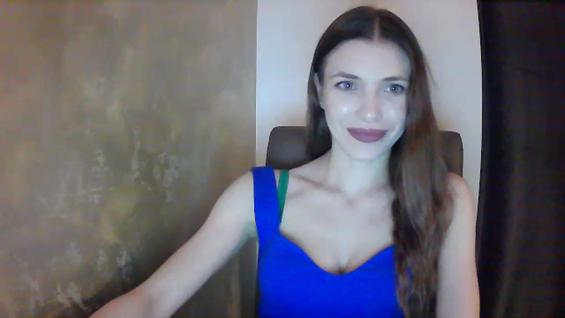 Gallery image thumbnail from GreenKittyy's myfreecams stream on, 12/13/2022, 24:52 image 12 of 20