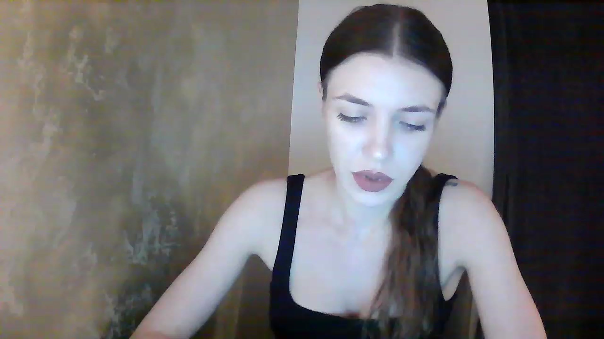 Gallery image thumbnail from GreenKittyy's myfreecams stream on, 12/15/2022, 24:01 image 7 of 20