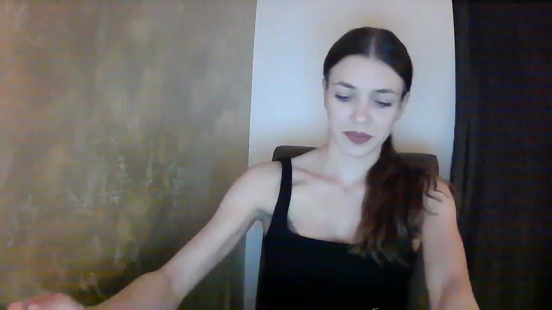 Gallery image thumbnail from GreenKittyy's myfreecams stream on, 12/15/2022, 24:01 image 12 of 20