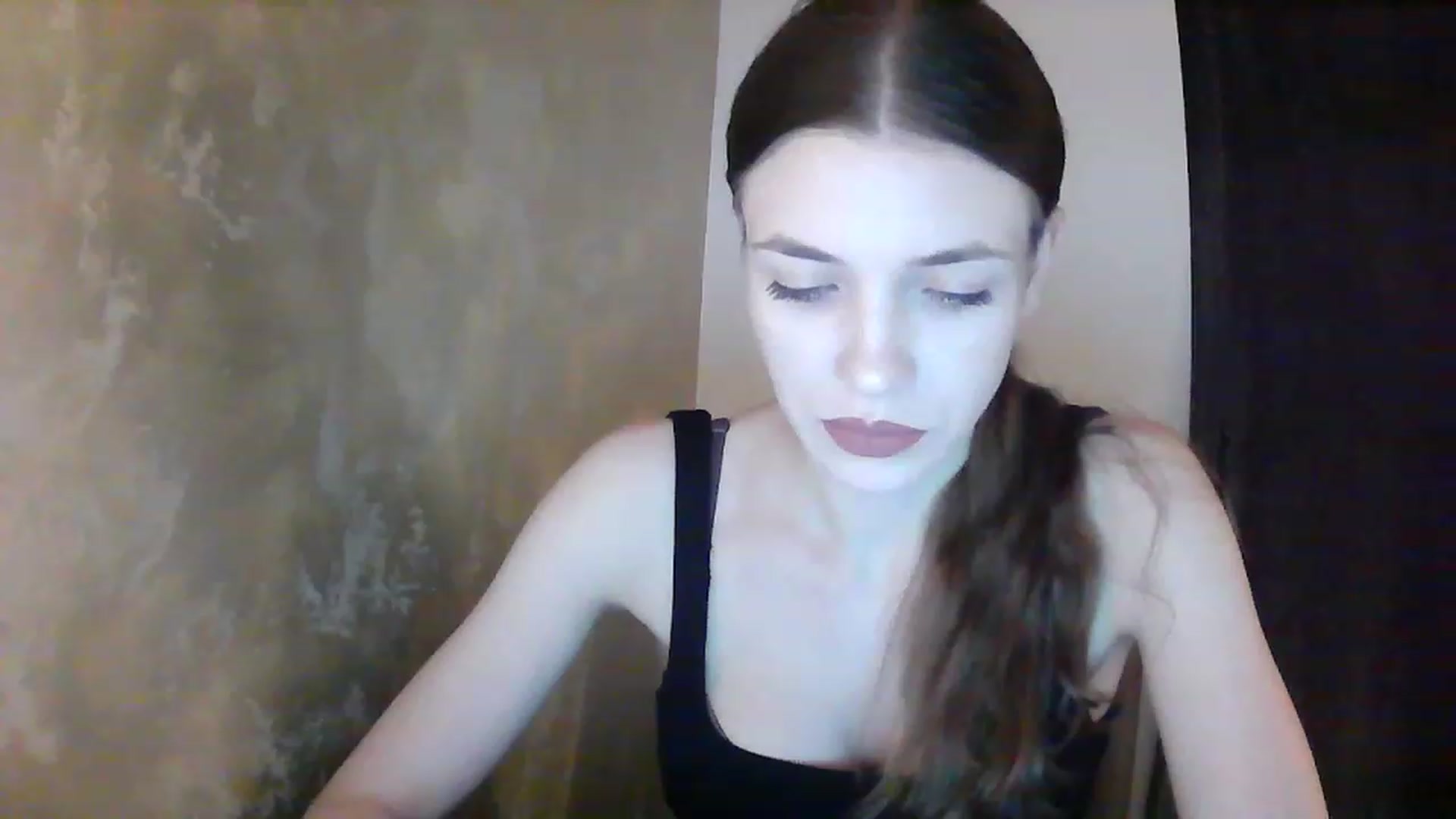 Gallery image thumbnail from GreenKittyy's myfreecams stream on, 12/15/2022, 24:01 image 1 of 20
