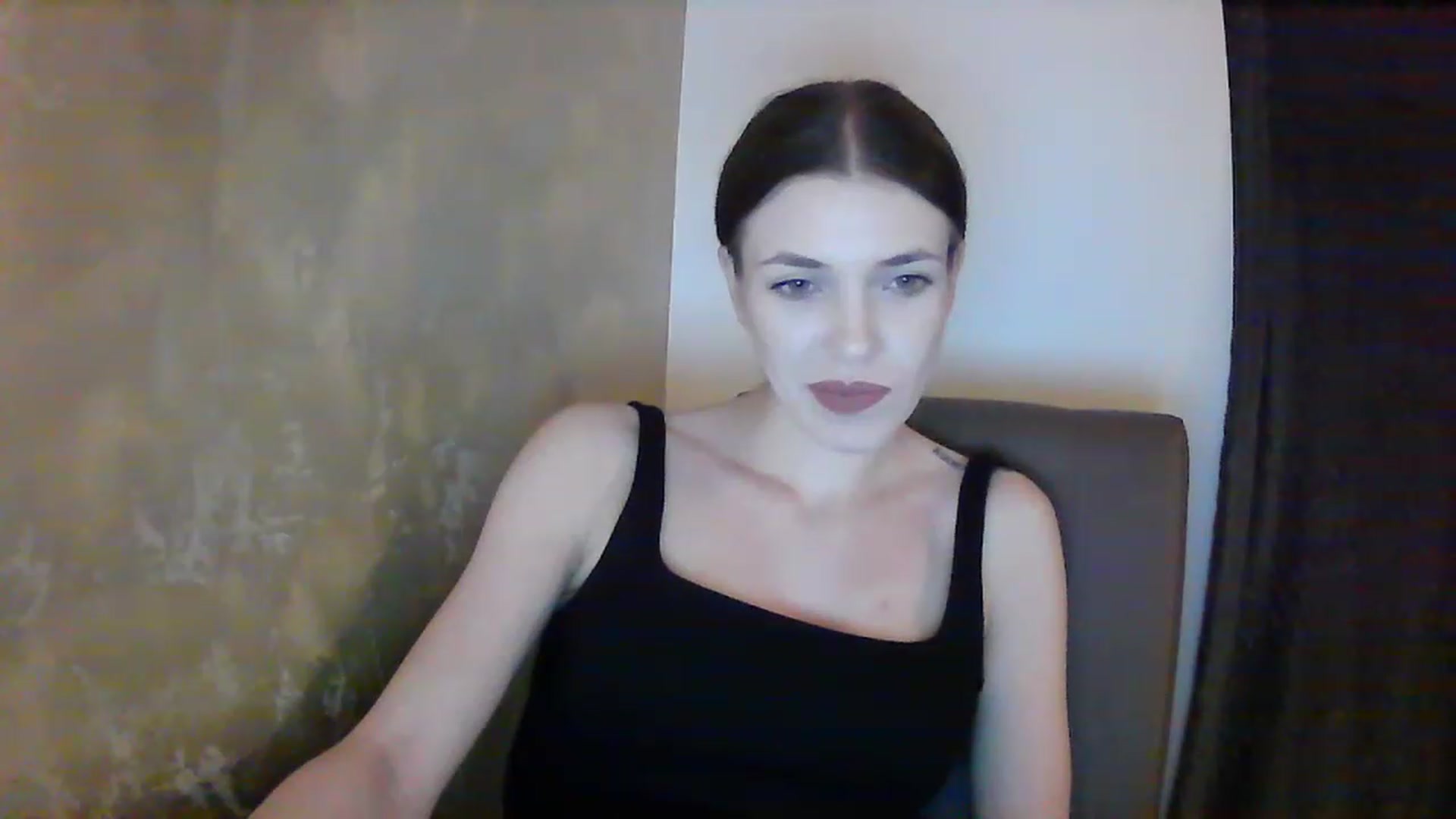 Gallery image thumbnail from GreenKittyy's myfreecams stream on, 12/15/2022, 24:01 image 19 of 20