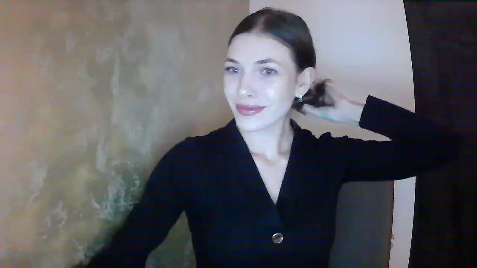 Gallery image thumbnail from GreenKittyy's myfreecams stream on, 01/03/2023, 20:19 image 14 of 20