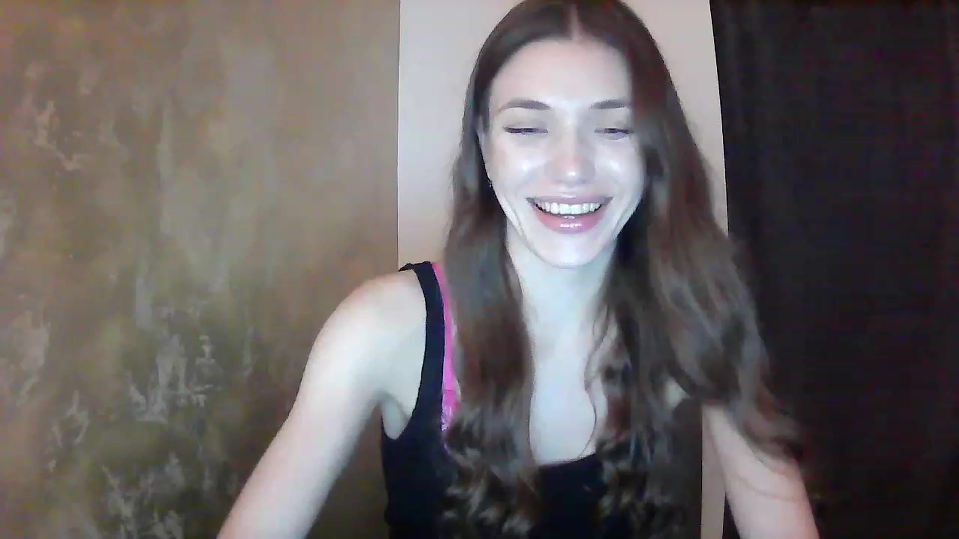 Gallery image thumbnail from GreenKittyy's myfreecams stream on, 01/04/2023, 21:39 image 18 of 20
