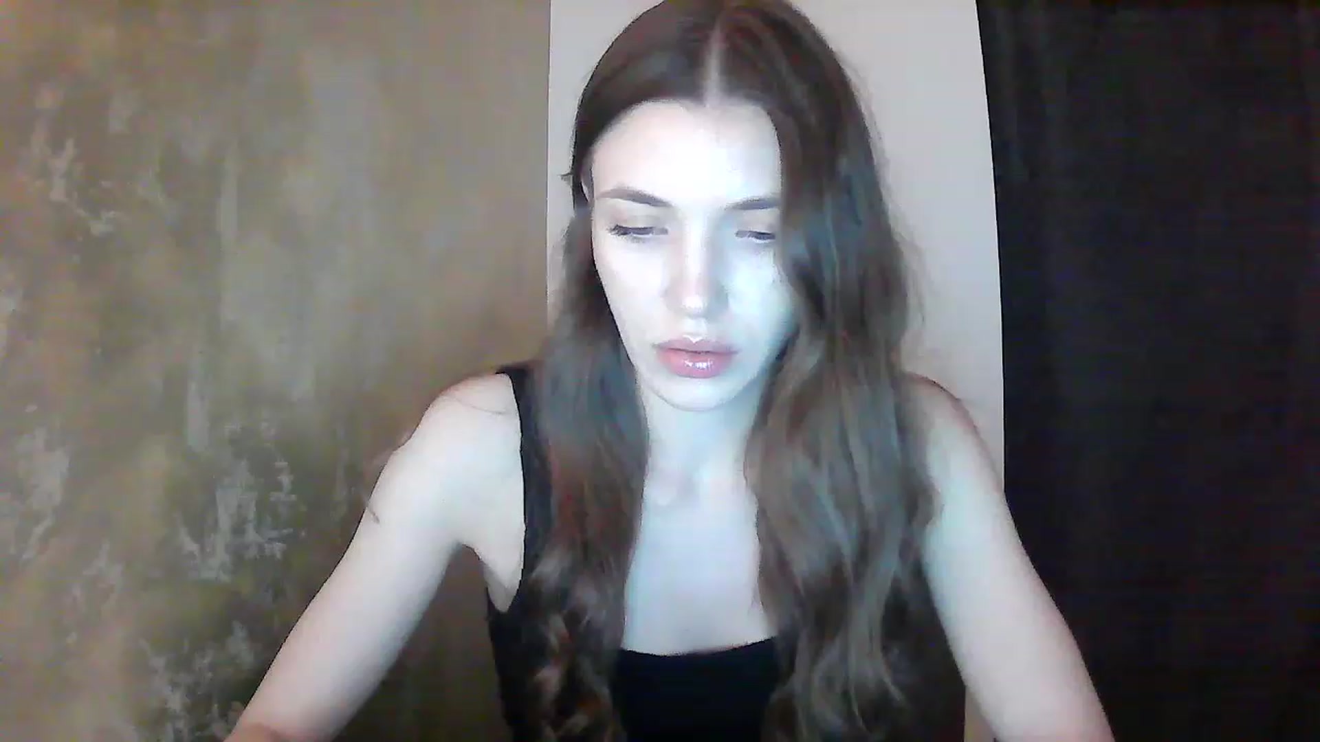 Gallery image thumbnail from GreenKittyy's myfreecams stream on, 01/04/2023, 21:39 image 4 of 20
