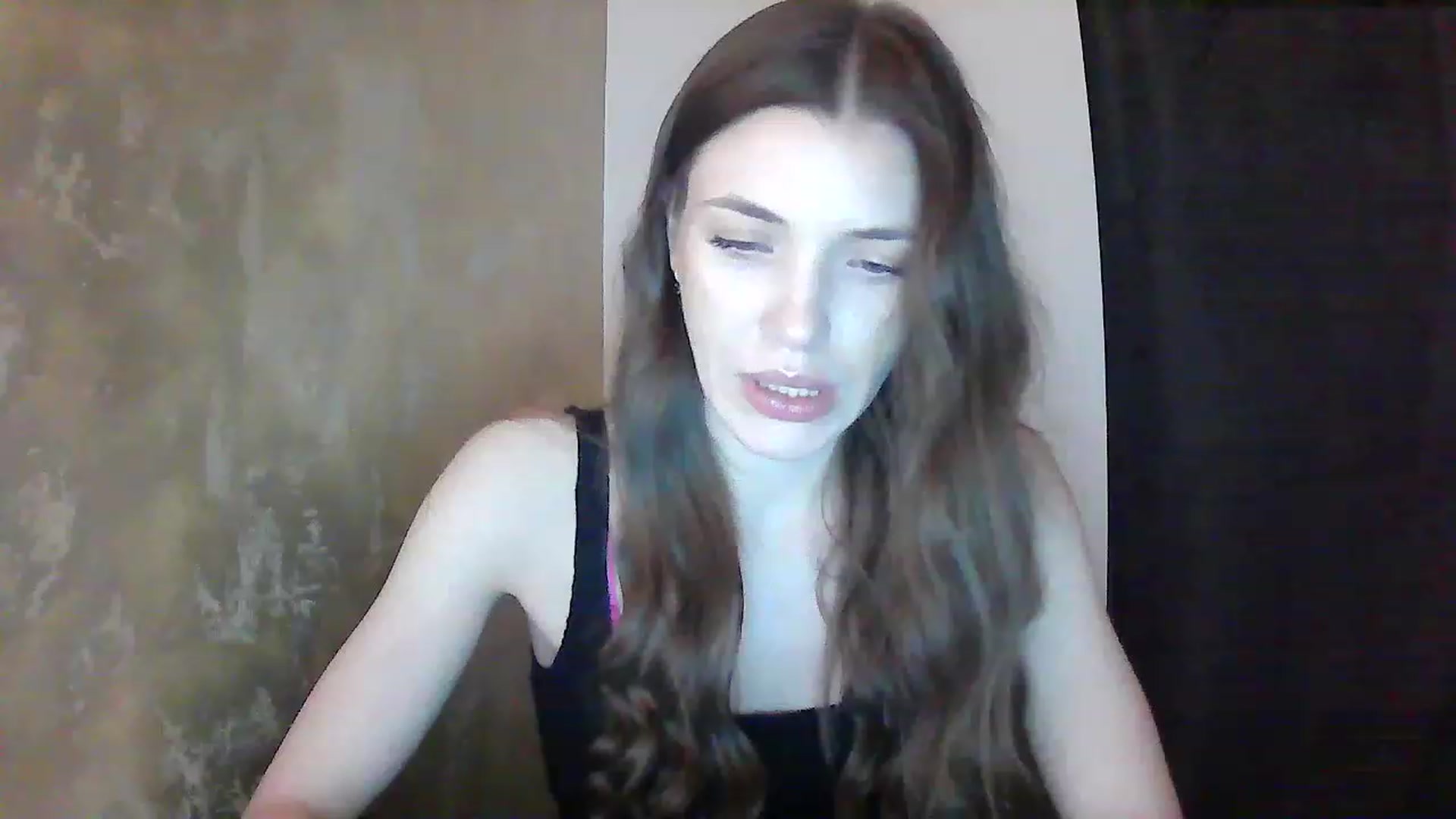 Gallery image thumbnail from GreenKittyy's myfreecams stream on, 01/04/2023, 21:39 image 10 of 20