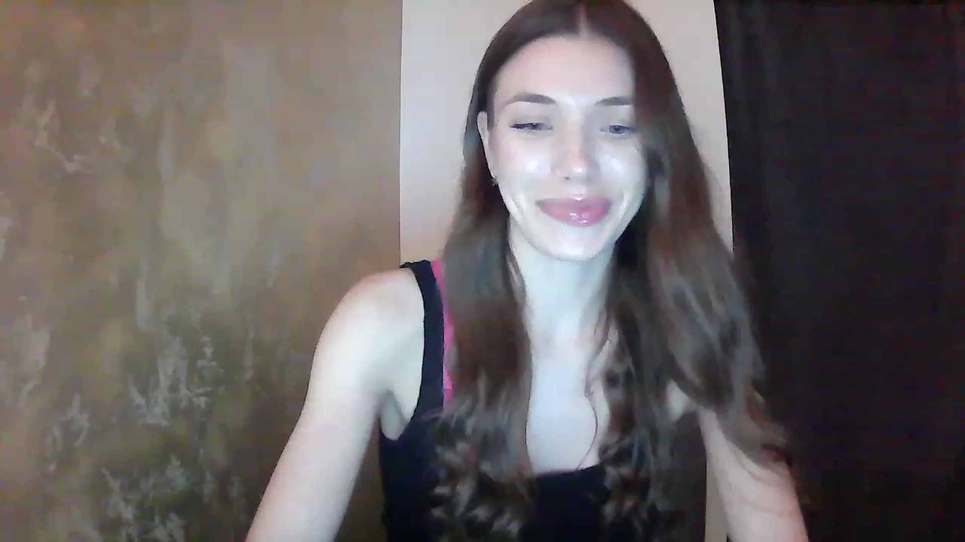 Gallery image thumbnail from GreenKittyy's myfreecams stream on, 01/04/2023, 21:39 image 19 of 20