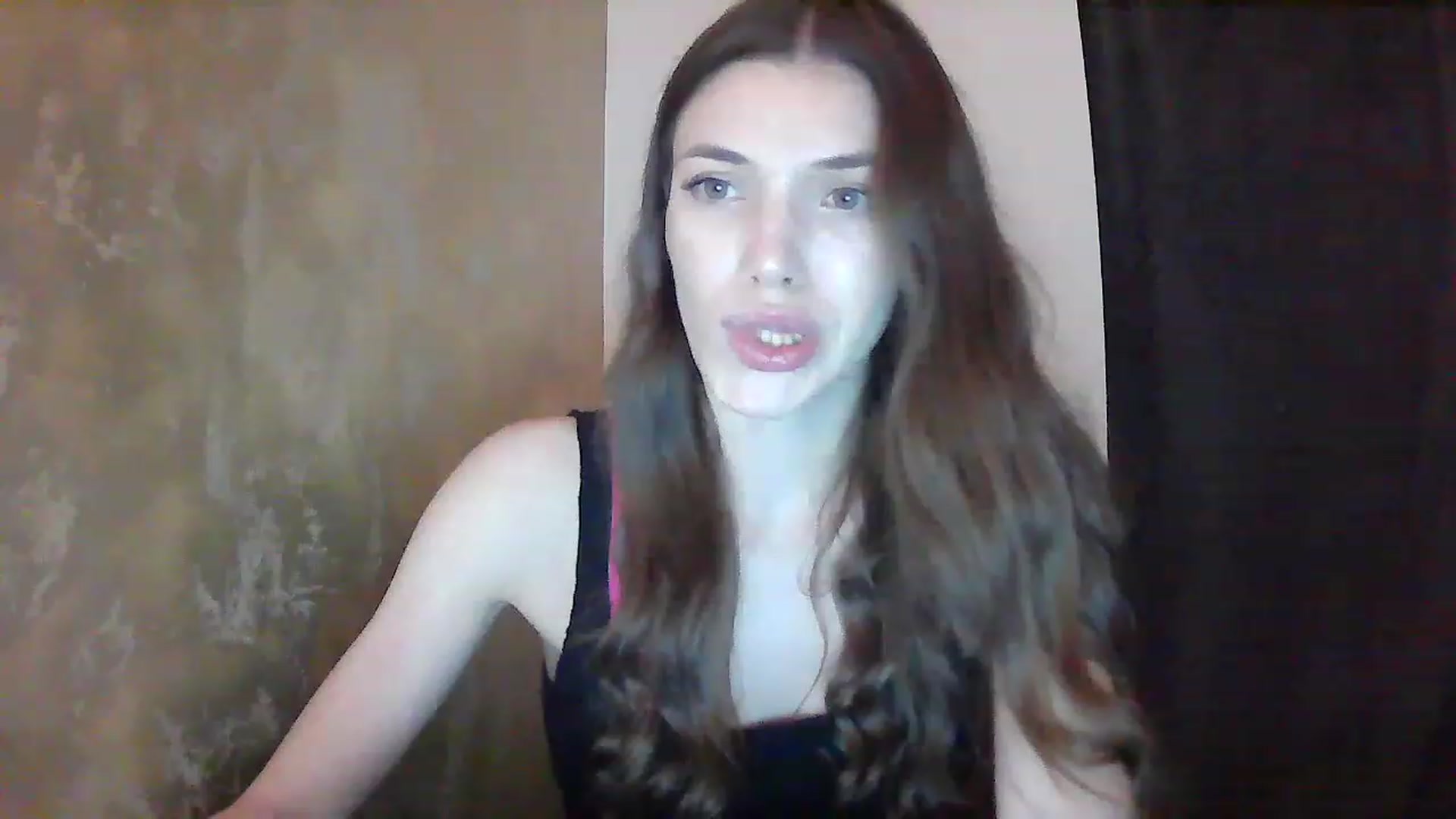 Gallery image thumbnail from GreenKittyy's myfreecams stream on, 01/04/2023, 21:39 image 16 of 20