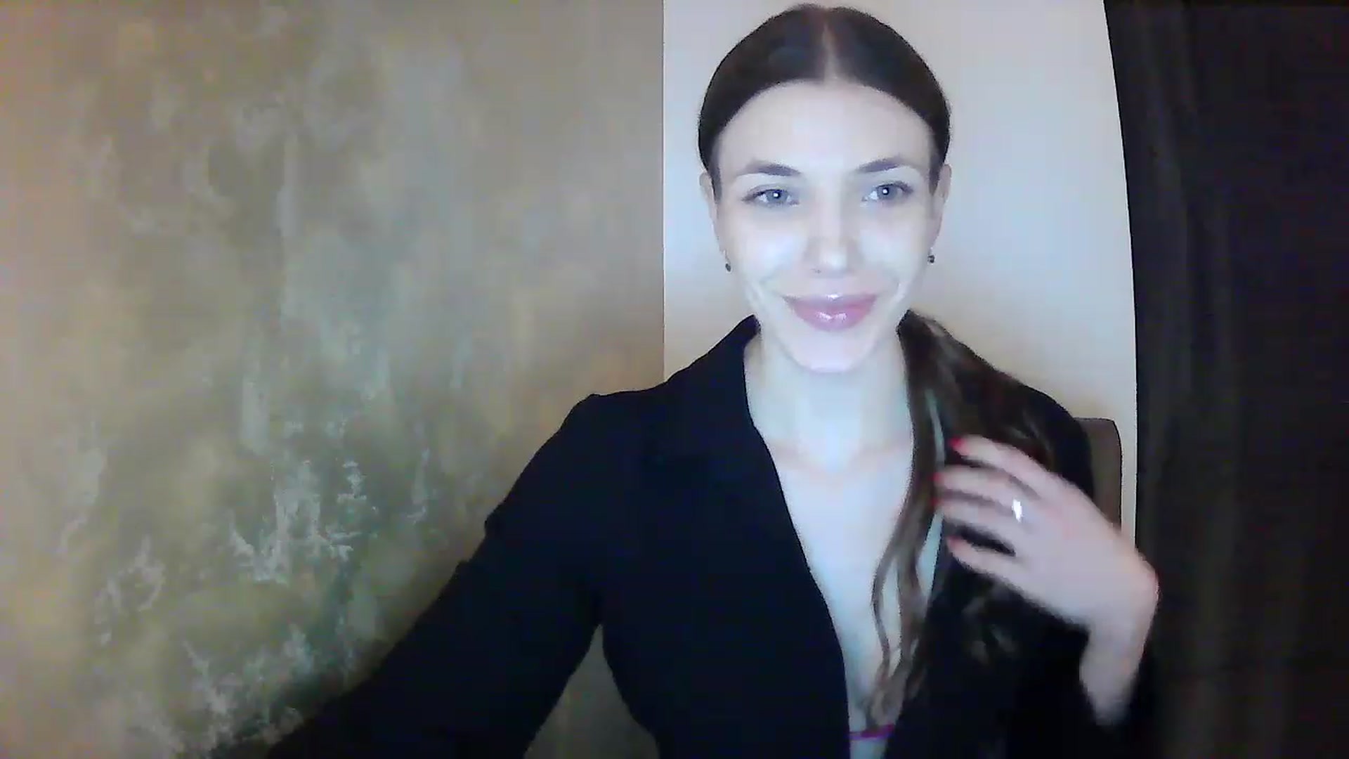 Gallery image thumbnail from GreenKittyy's myfreecams stream on, 01/05/2023, 23:10 image 15 of 20