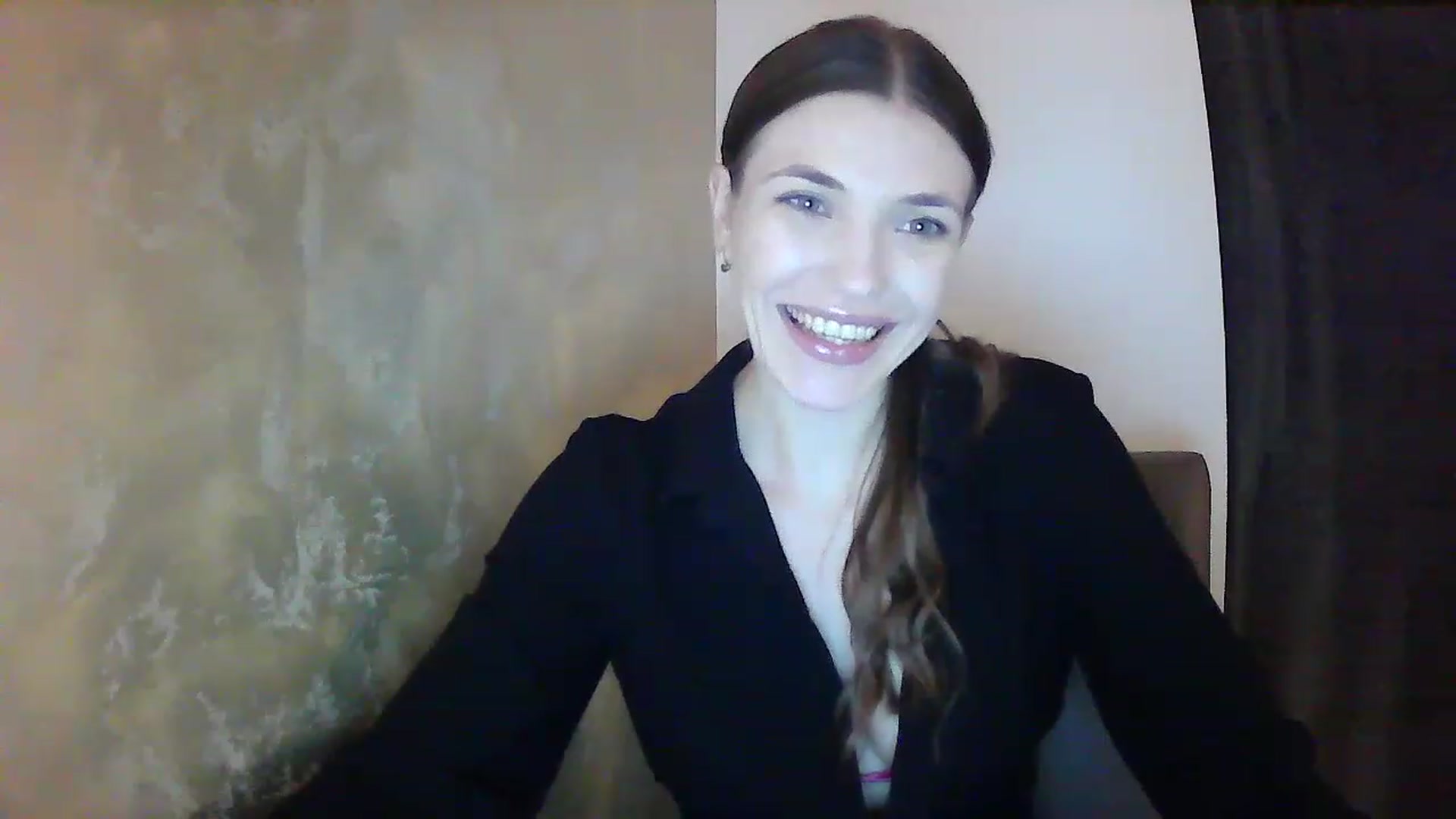 Gallery image thumbnail from GreenKittyy's myfreecams stream on, 01/05/2023, 23:10 image 16 of 20