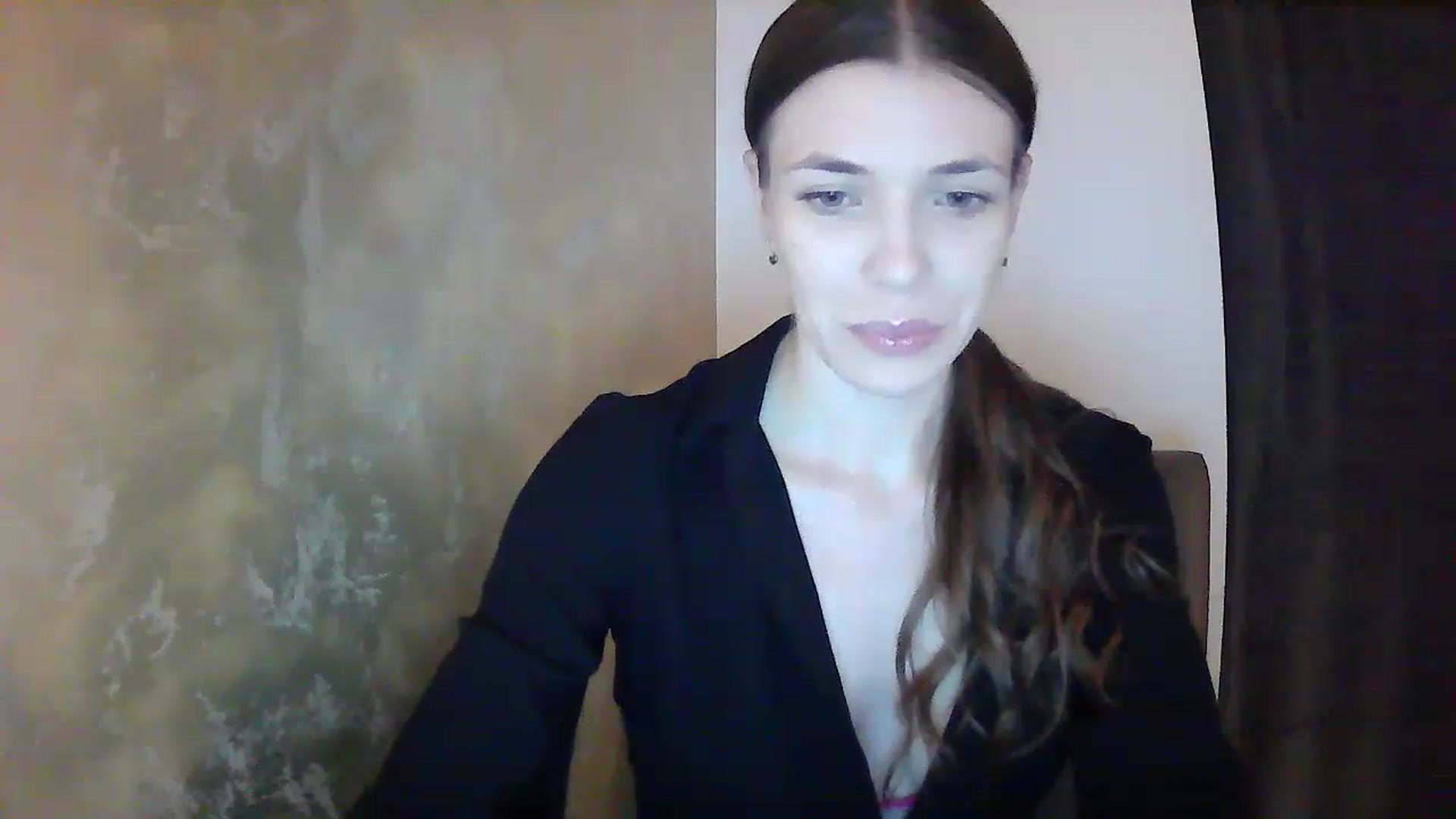 Gallery image thumbnail from GreenKittyy's myfreecams stream on, 01/05/2023, 23:10 image 13 of 20