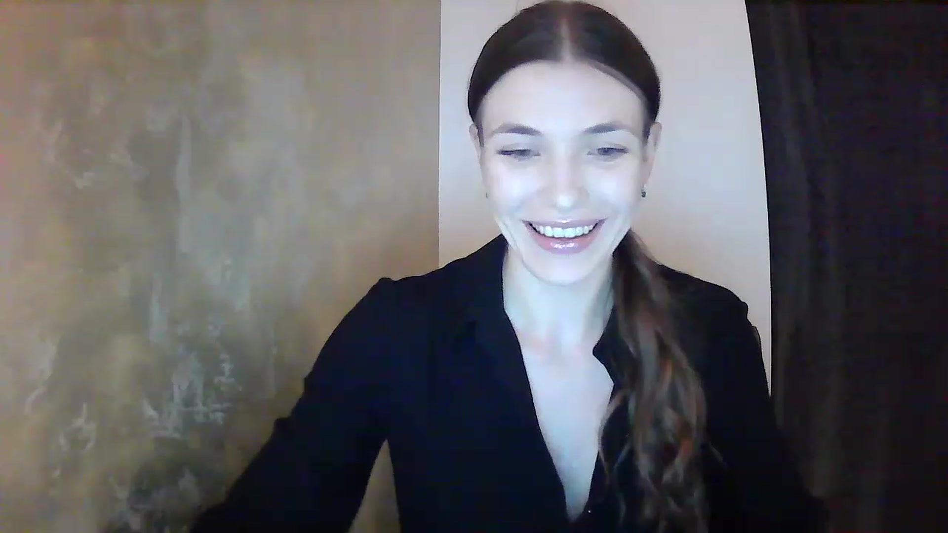 Gallery image thumbnail from GreenKittyy's myfreecams stream on, 01/05/2023, 23:10 image 10 of 20