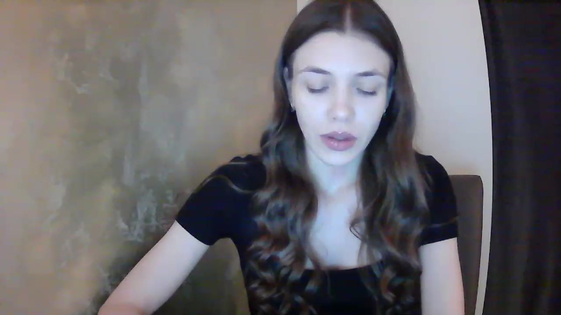 Gallery image thumbnail from GreenKittyy's myfreecams stream on, 01/06/2023, 22:59 image 14 of 20