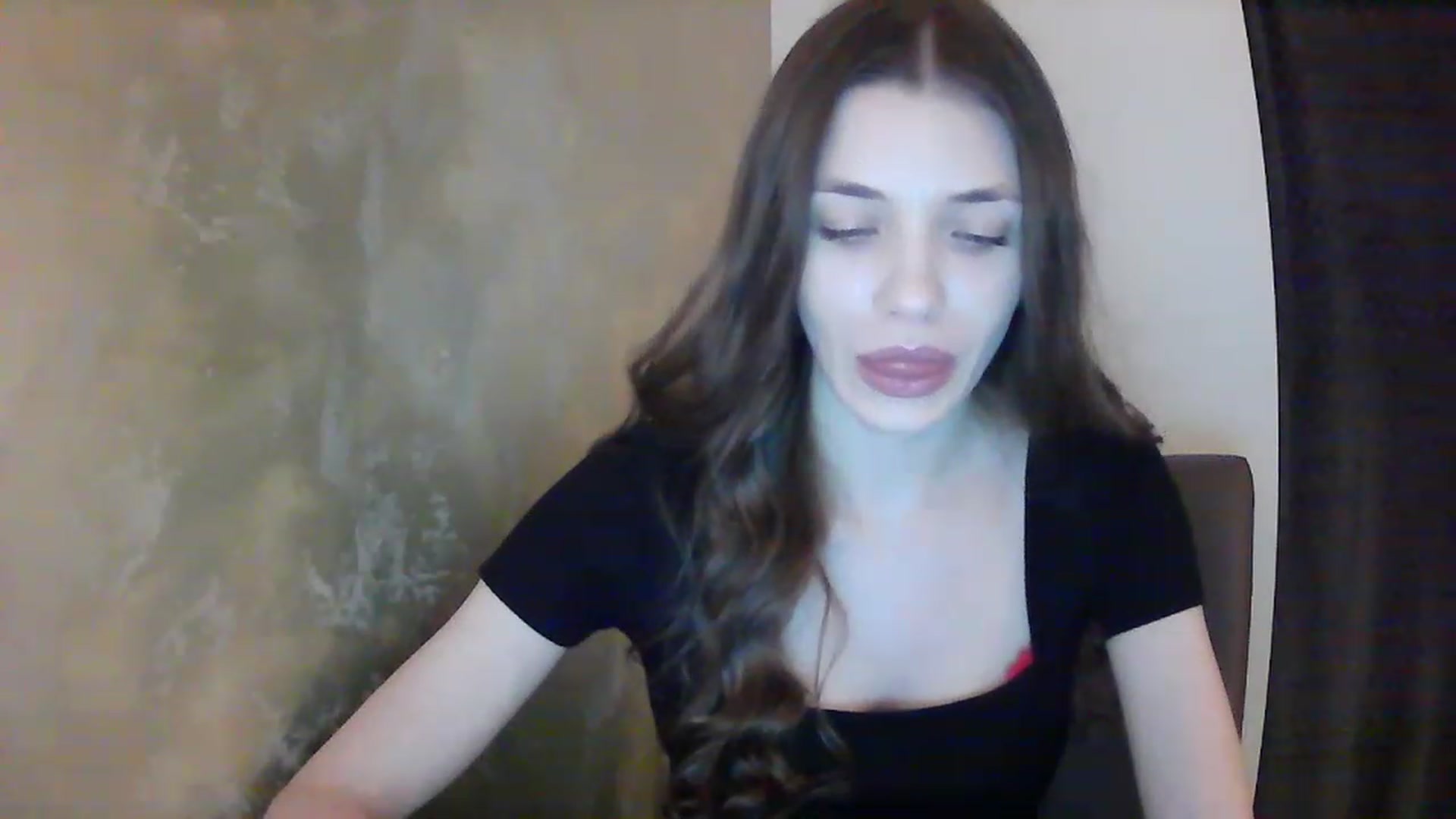 Gallery image thumbnail from GreenKittyy's myfreecams stream on, 01/06/2023, 22:59 image 5 of 20
