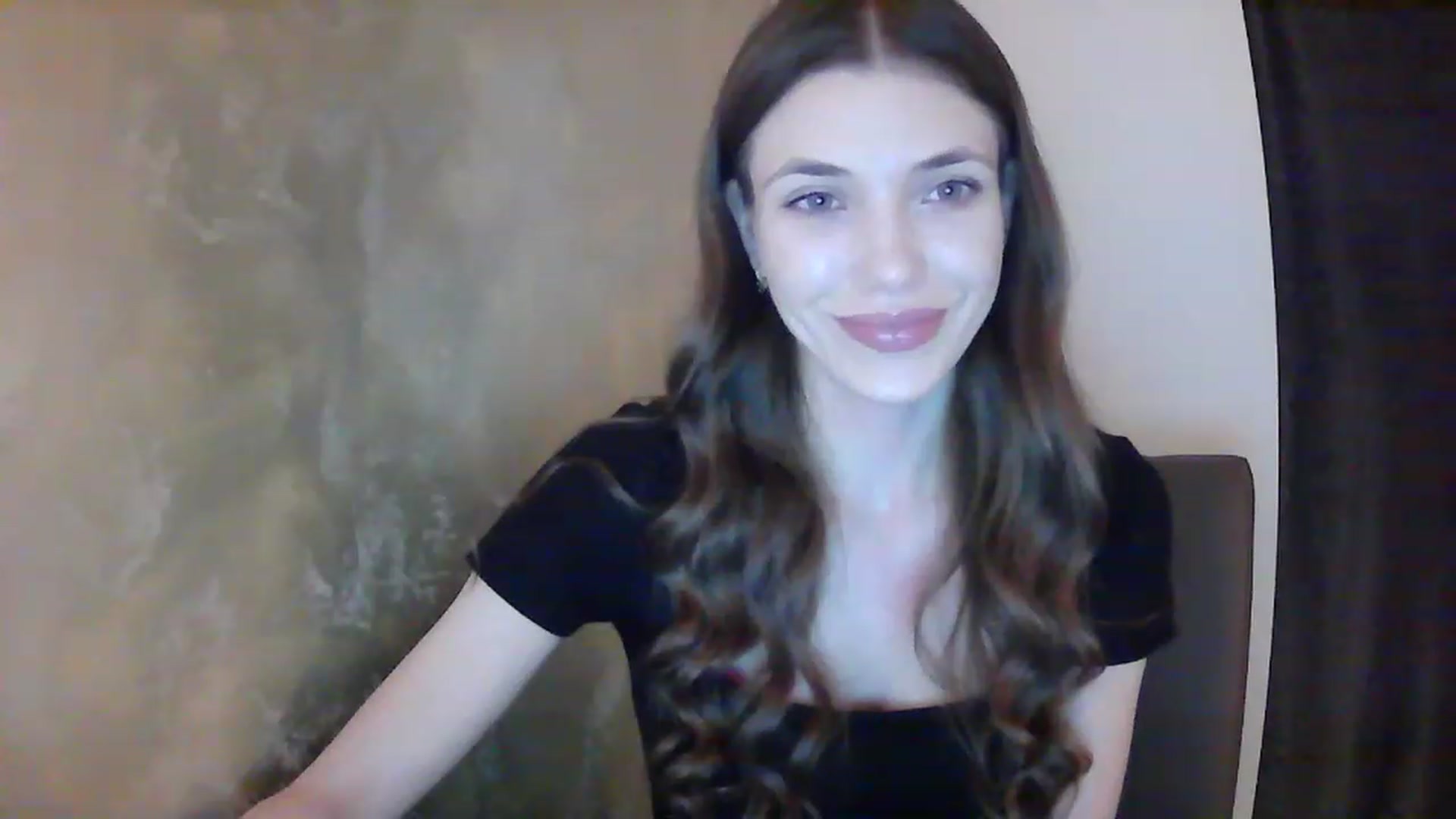 Gallery image thumbnail from GreenKittyy's myfreecams stream on, 01/06/2023, 22:59 image 16 of 20