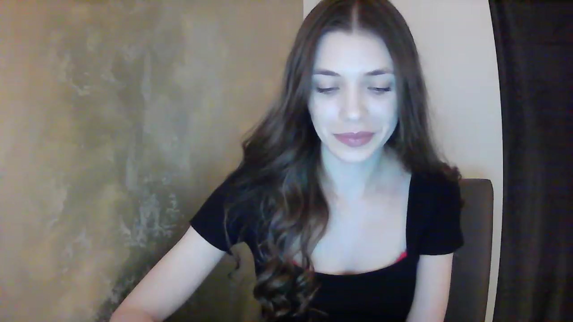 Gallery image thumbnail from GreenKittyy's myfreecams stream on, 01/06/2023, 22:59 image 2 of 20