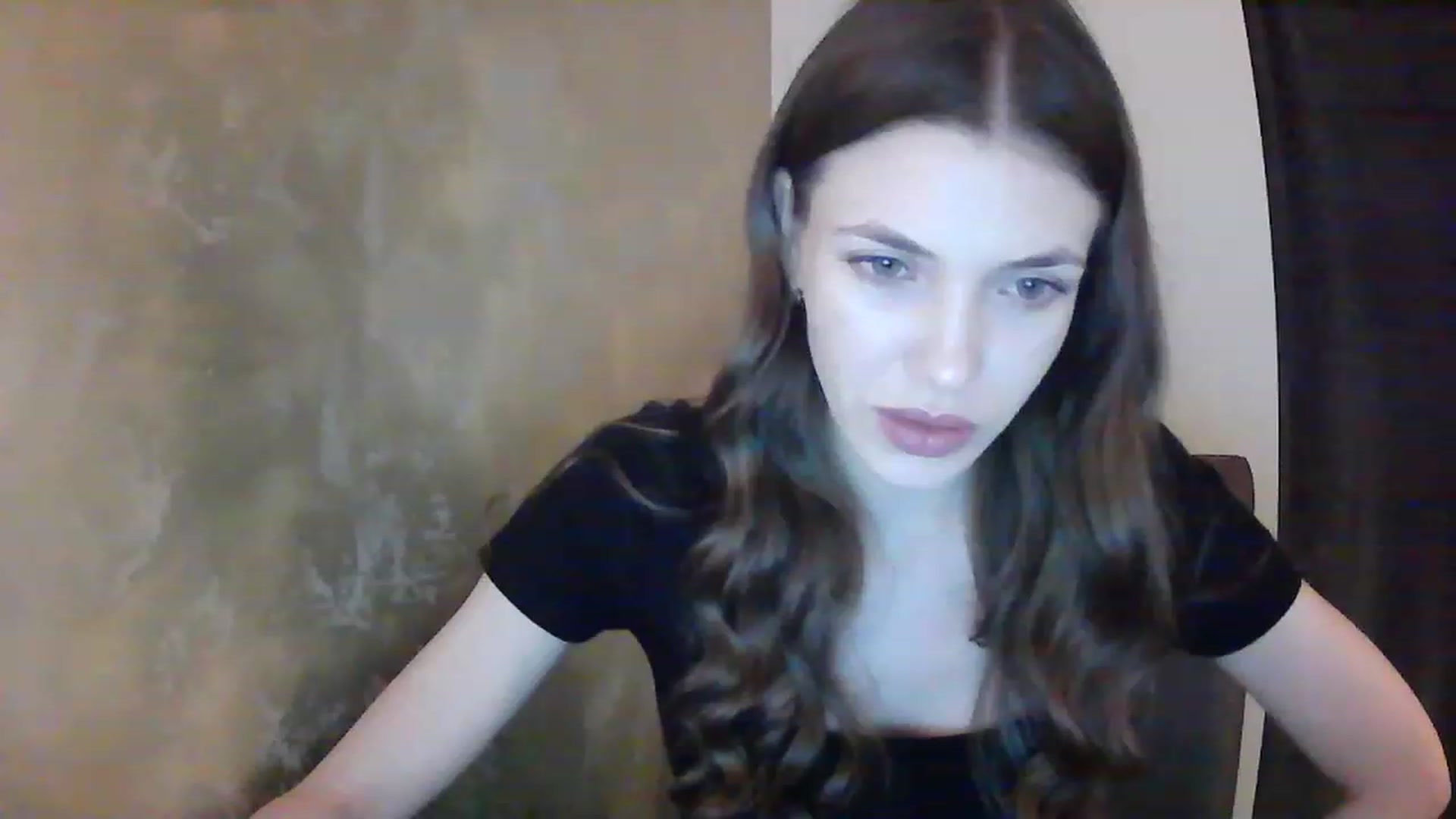 Gallery image thumbnail from GreenKittyy's myfreecams stream on, 01/06/2023, 22:59 image 13 of 20