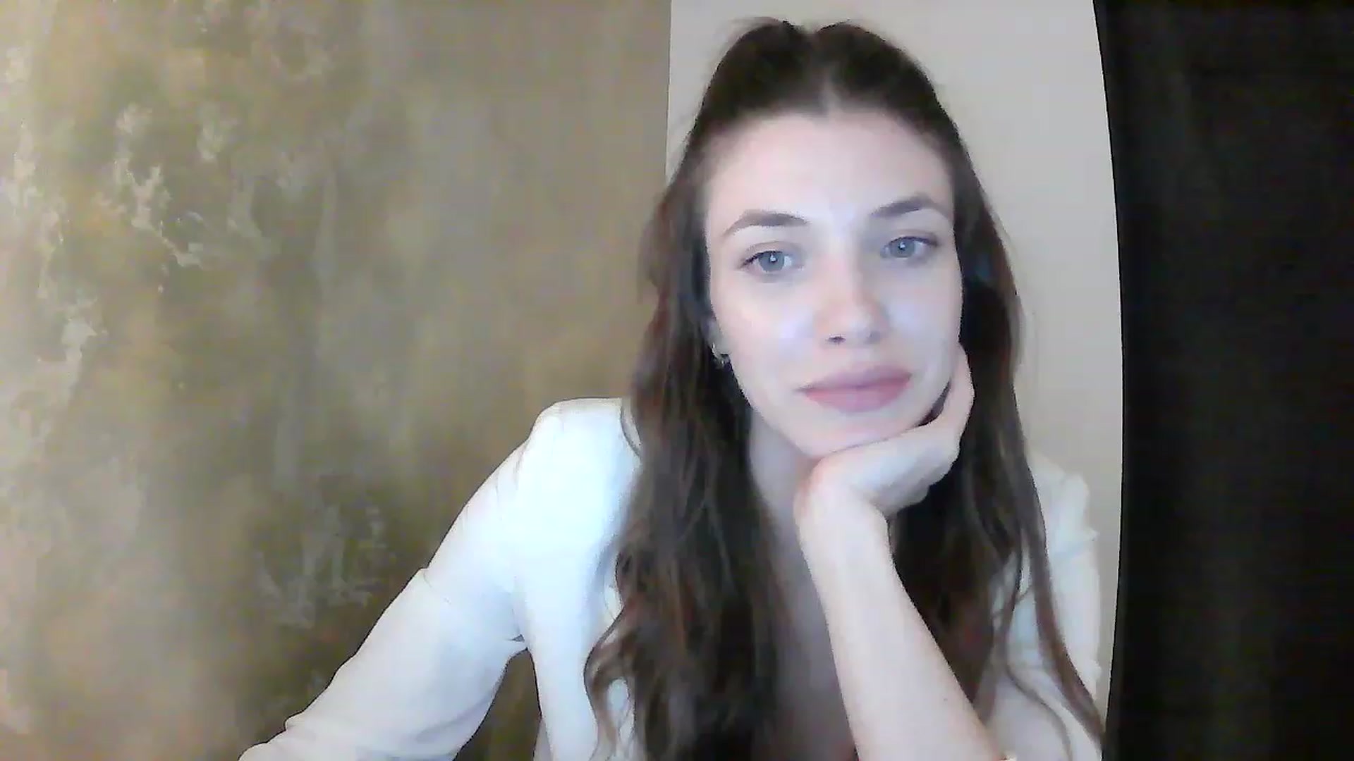 Gallery image thumbnail from GreenKittyy's myfreecams stream on, 01/07/2023, 23:03 image 14 of 20